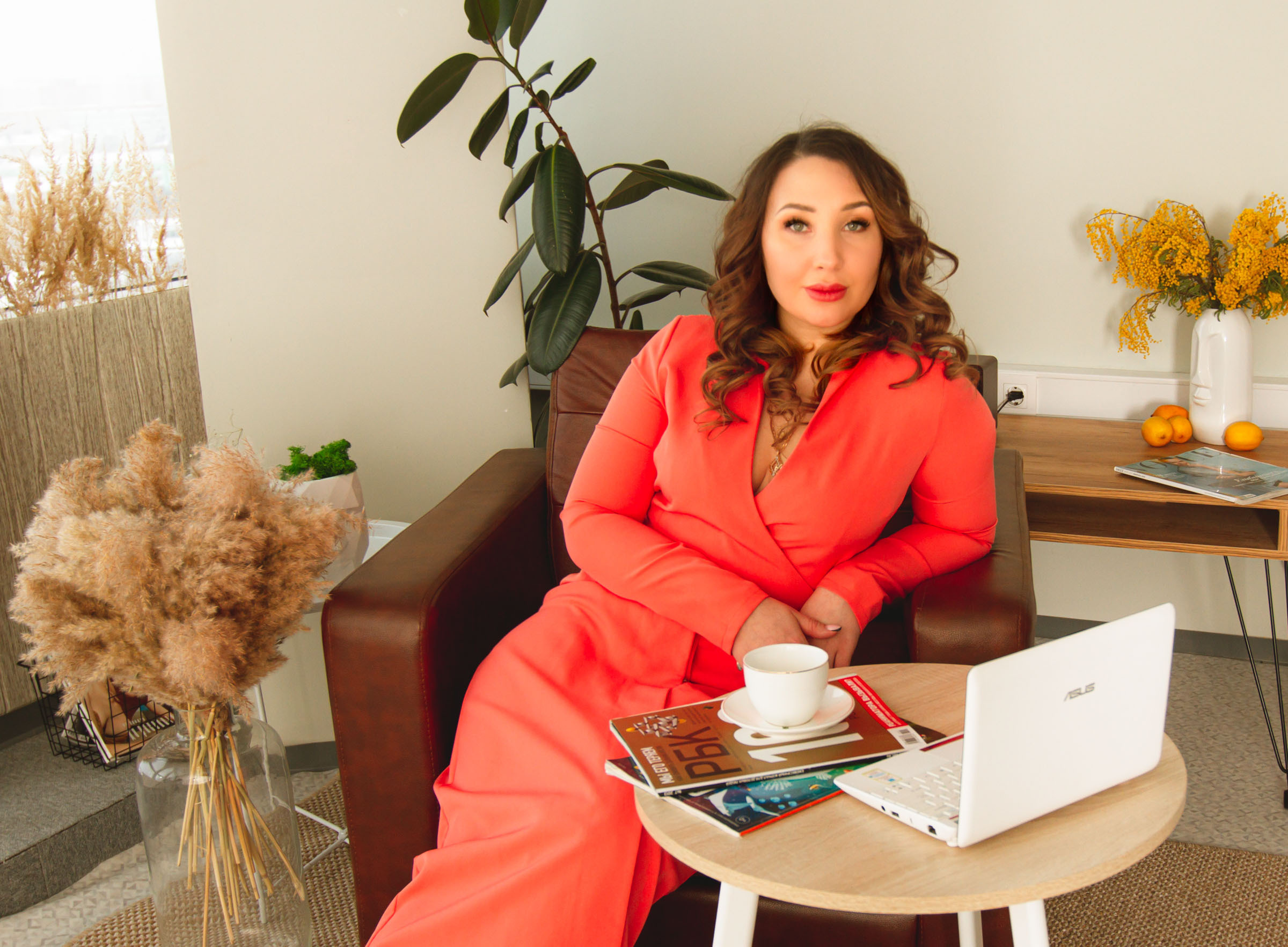 Диана — переводчик. Колесникова Татьяна. Фотограф новорожденных Щёлково, Москва, Королев