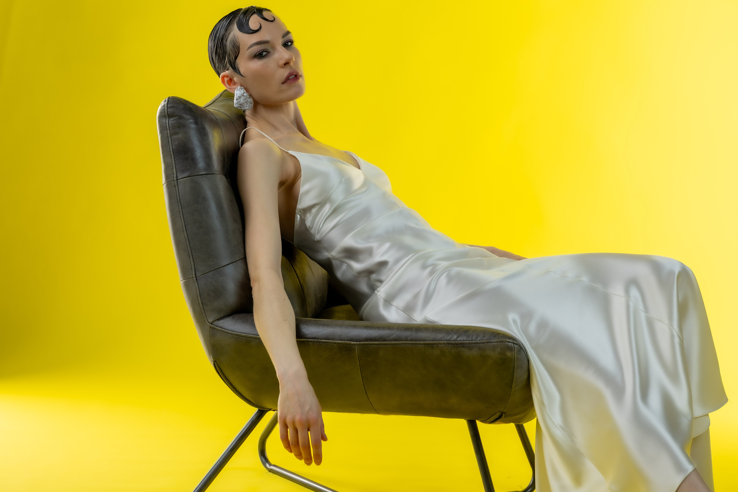 Позинг в действии. Студия фото, видеографии и мультимедийного дизайна в Москве Multi Frame Studio