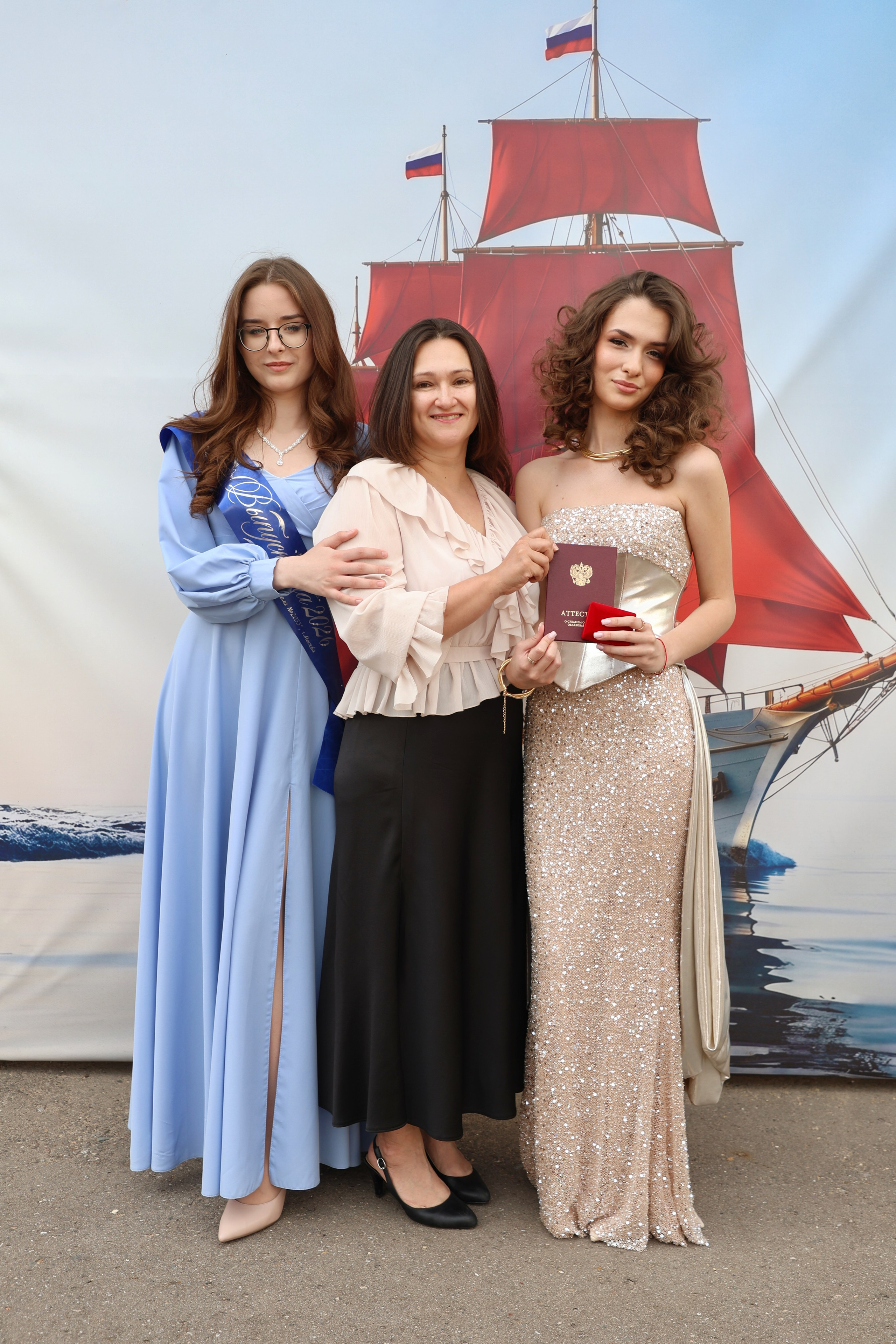 26/06/26. Школьные выпускные альбомы в Москве Марина Николаева