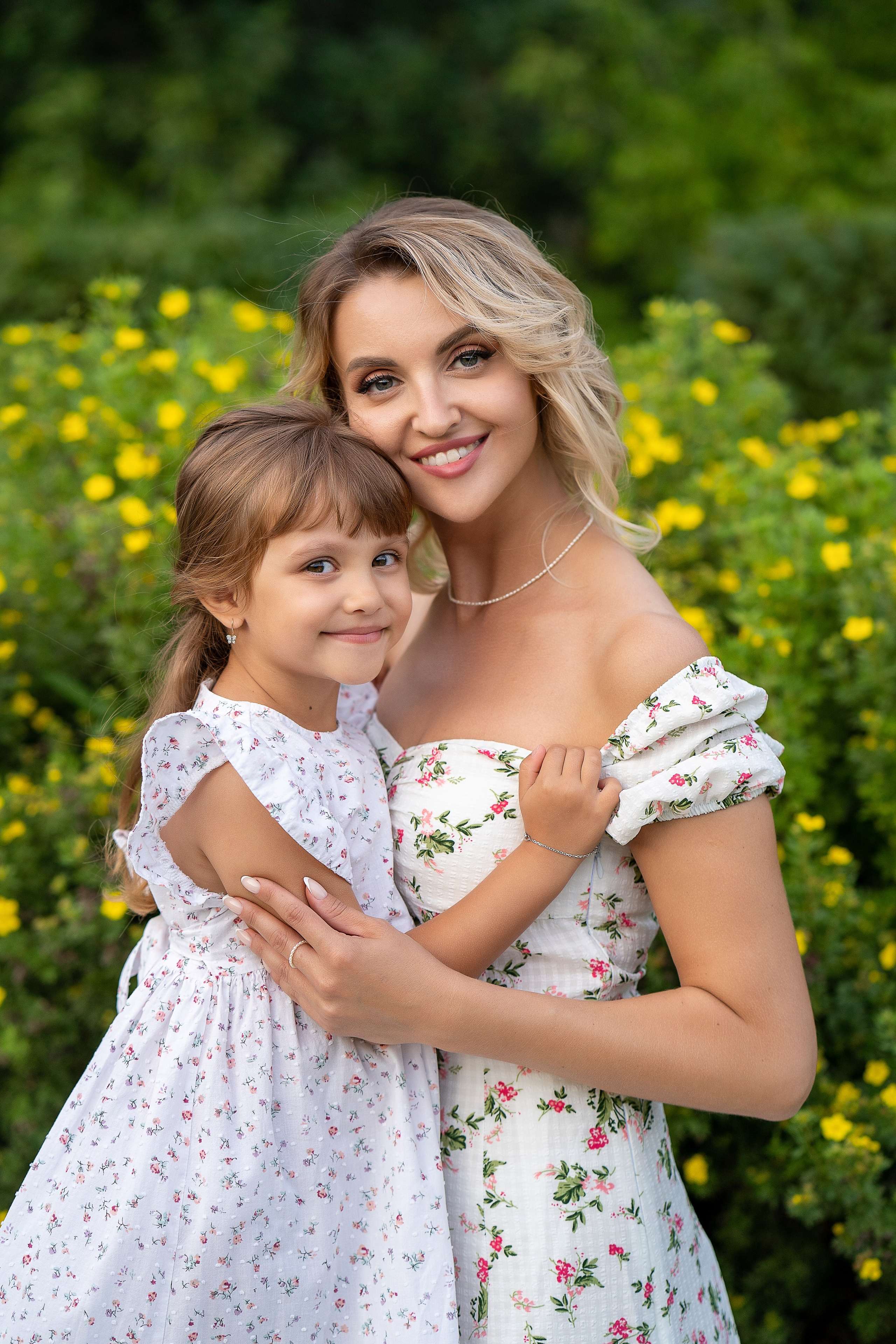 Александра. Главная