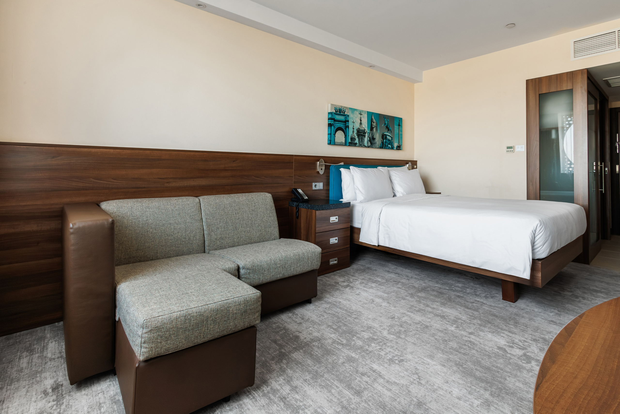 Hampton by Hilton Saint Petersburg ExpoForum 3*. Коммерческий фотограф в Санкт-Петербурге | Фуд, интерьерная и рекламная съемка | Влад Жолудев