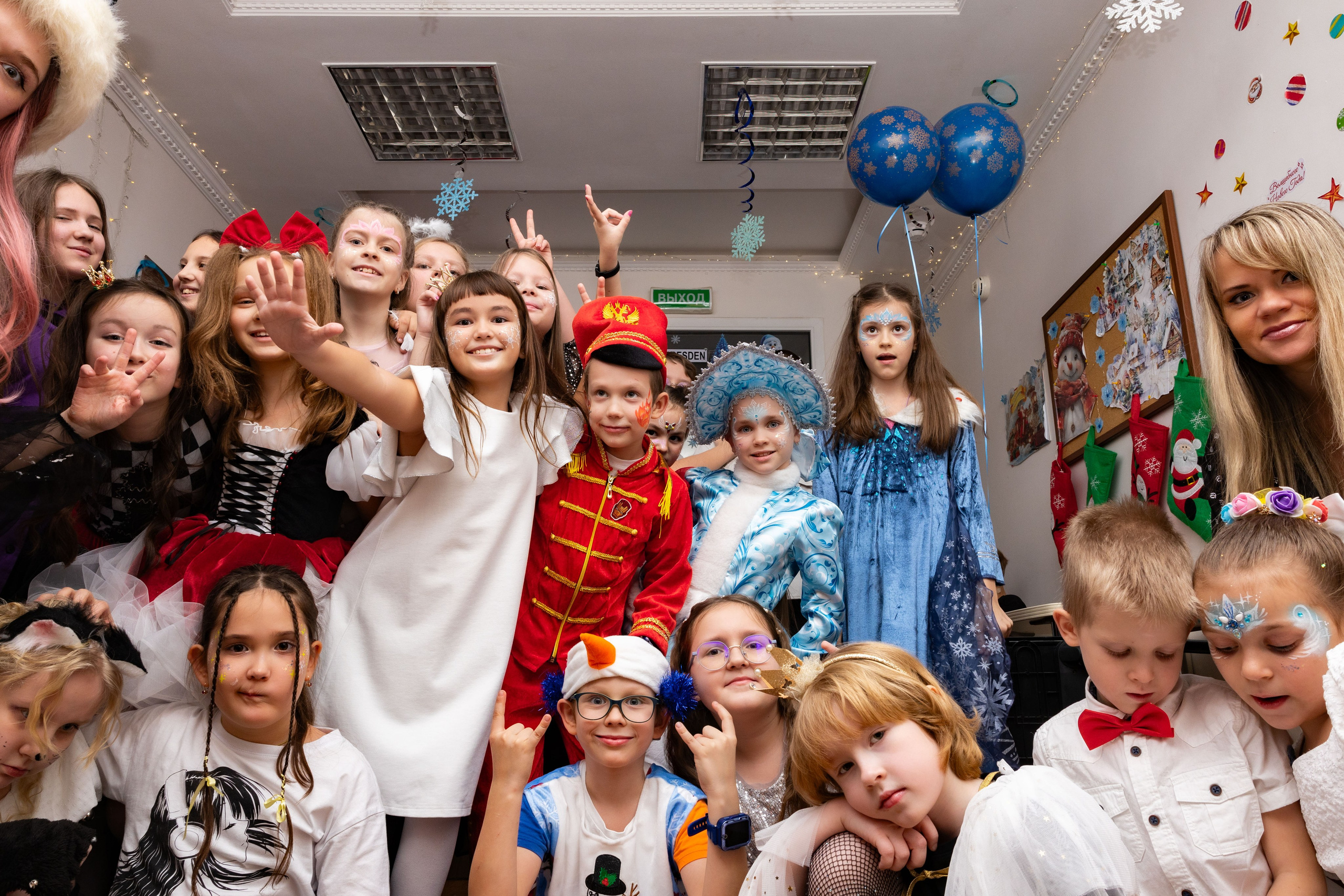 Новый год в школе английского языка. Фотограф/видеограф в Санкт-Петербурге Динара Гольдина