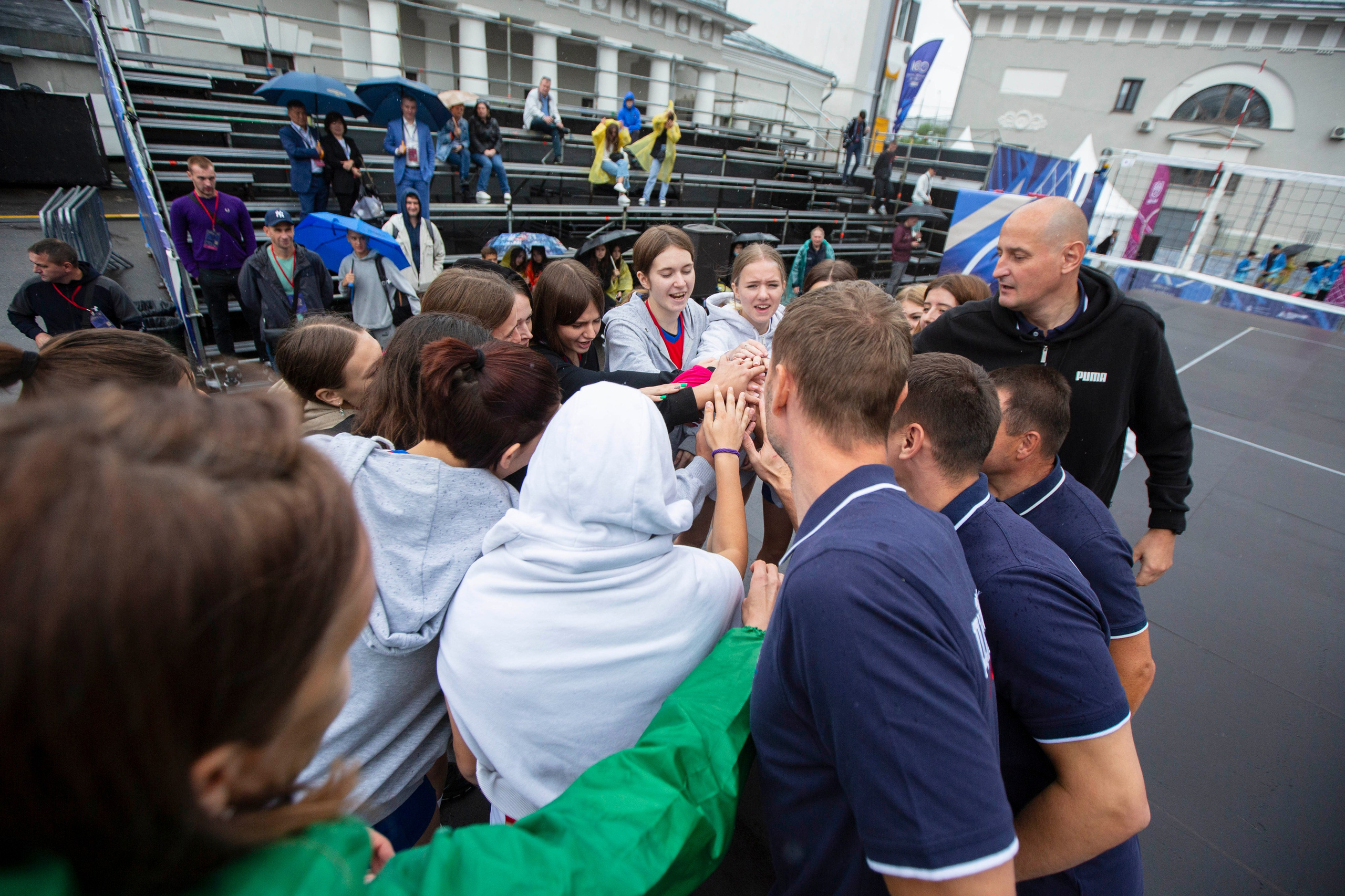 100 ЛЕТ ОТЕЧЕСТВЕННОМУ ВОЛЕЙБОЛУ. Фотограф Георгий Нигматулин