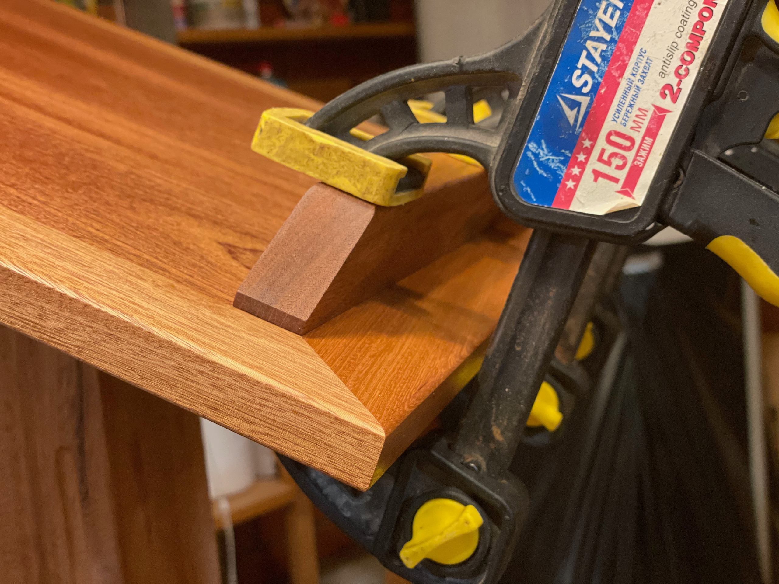 Эксклюзивные аналои и храмовая мебель полностью ручной работы