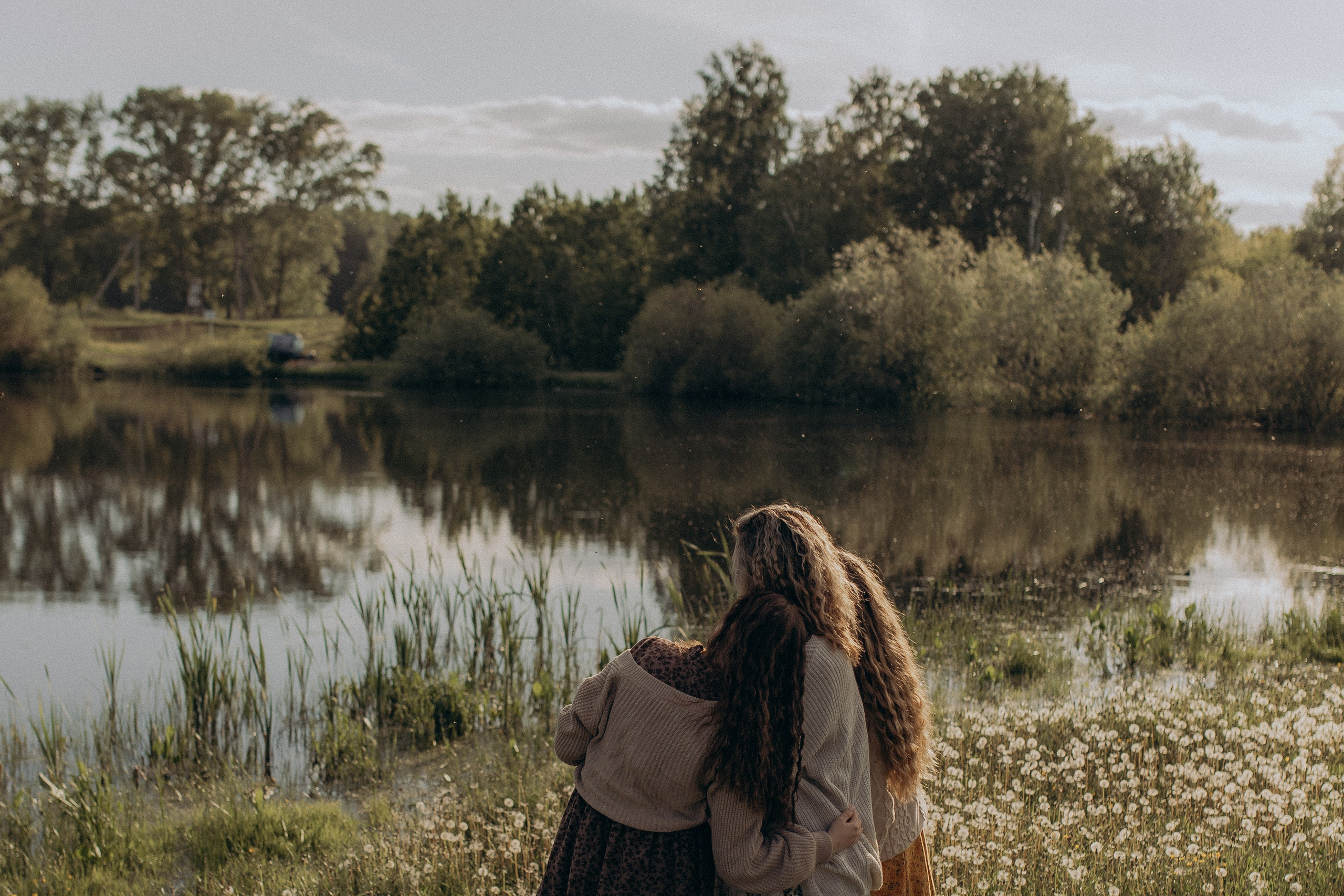 Настя с Дарьей и Ульяной. Семейный фотограф lifestyle в Новосибирске Елена Шпилевая