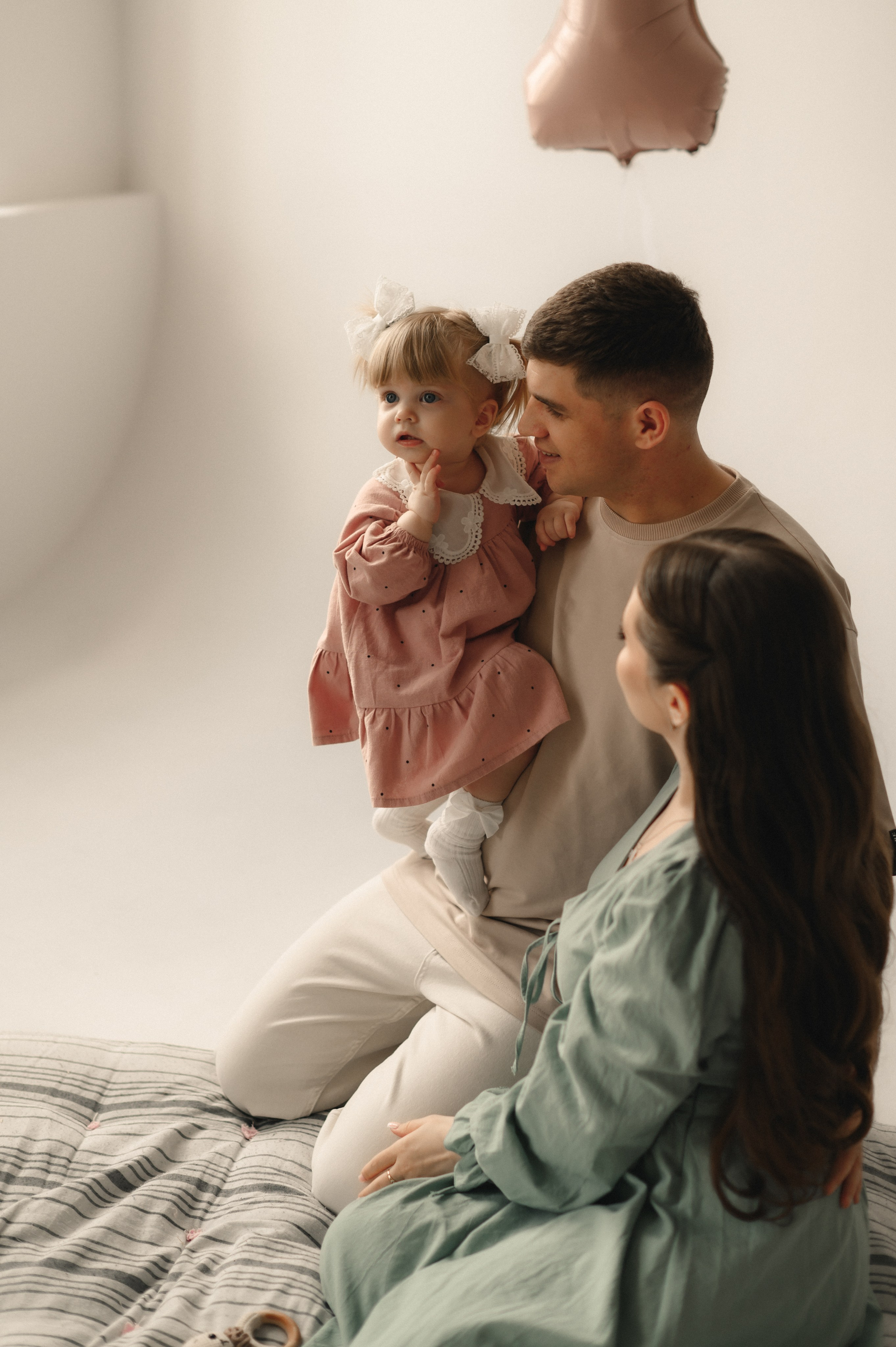 Годик Аделине. Студийная съёмка. Семейный фотограф в г. Ставрополь, Сорокина Мария