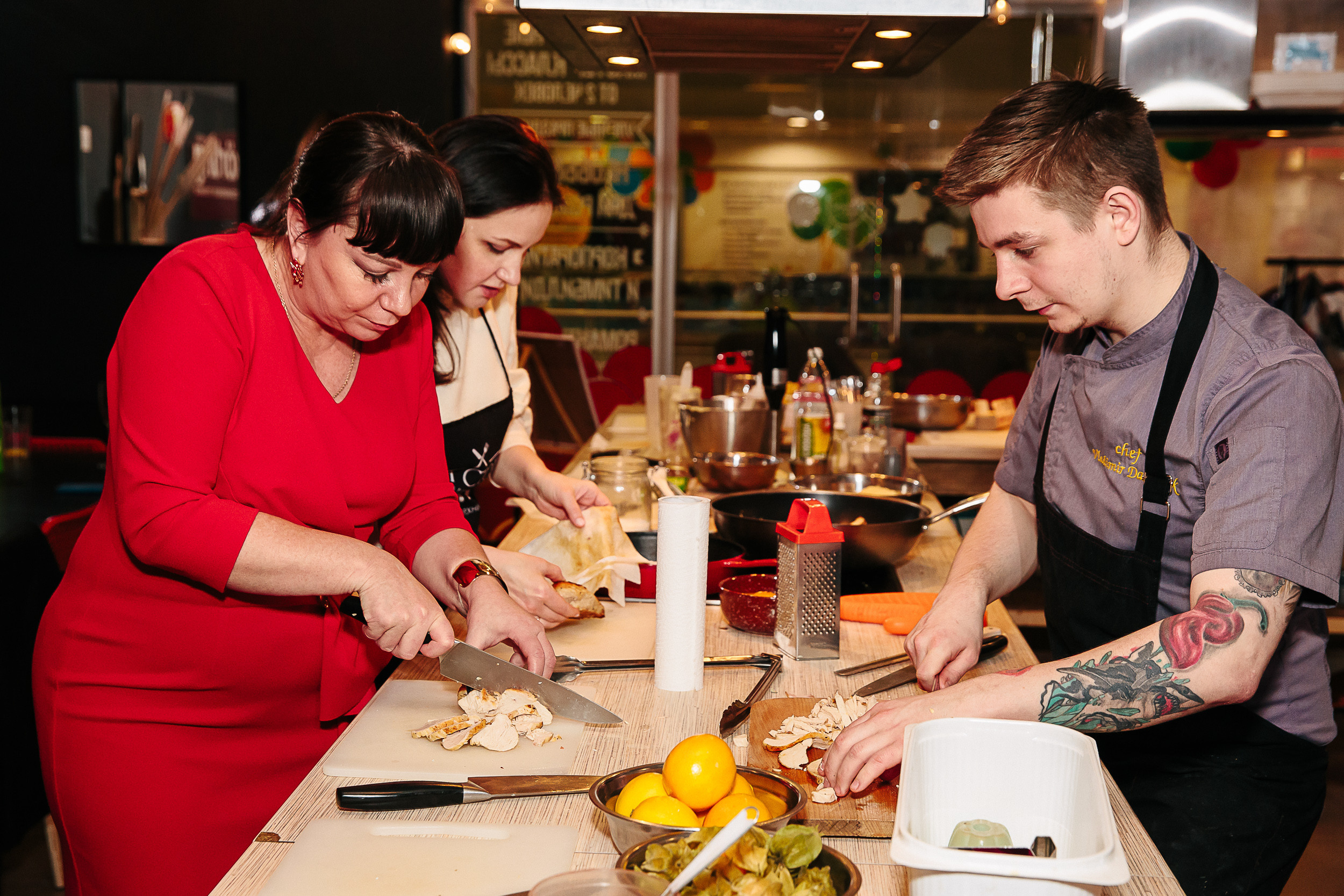Фотосъемка вечеринки, девичника в Питере. Репортажная фотосъемка праздников и мероприятий в Санкт-Петербурге