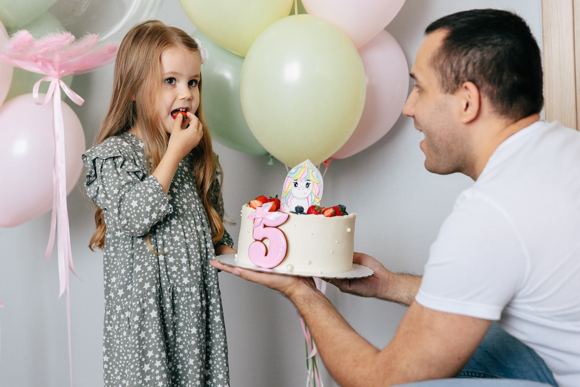 Фотограф на детский день рождения. Репортажная фотосъемка праздников и мероприятий в Санкт-Петербурге