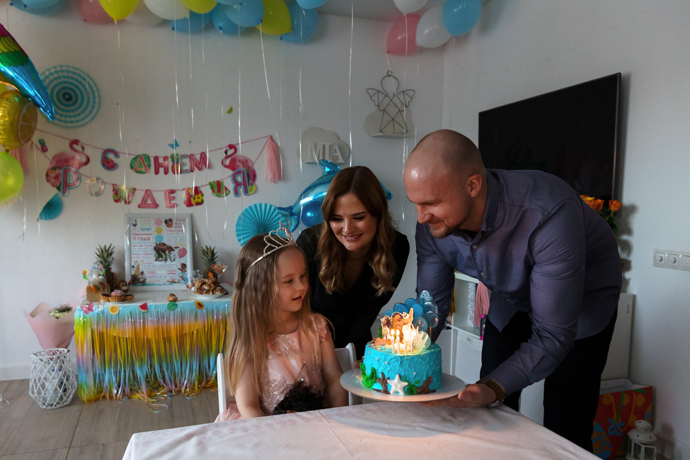 Фотограф на детский день рождения. Репортажная фотосъемка праздников и мероприятий в Санкт-Петербурге