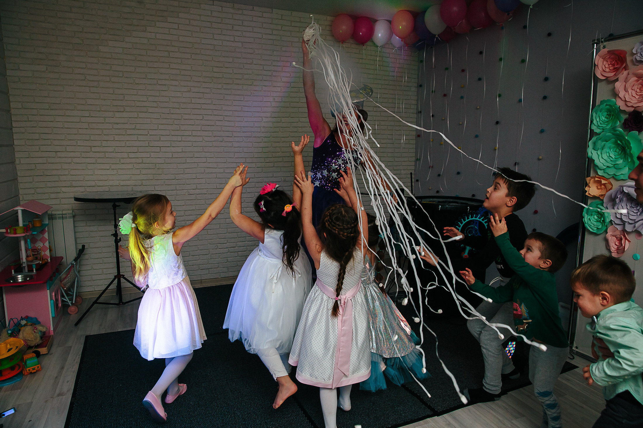 Фотограф на детский день рождения. Репортажная фотосъемка праздников и мероприятий в Санкт-Петербурге