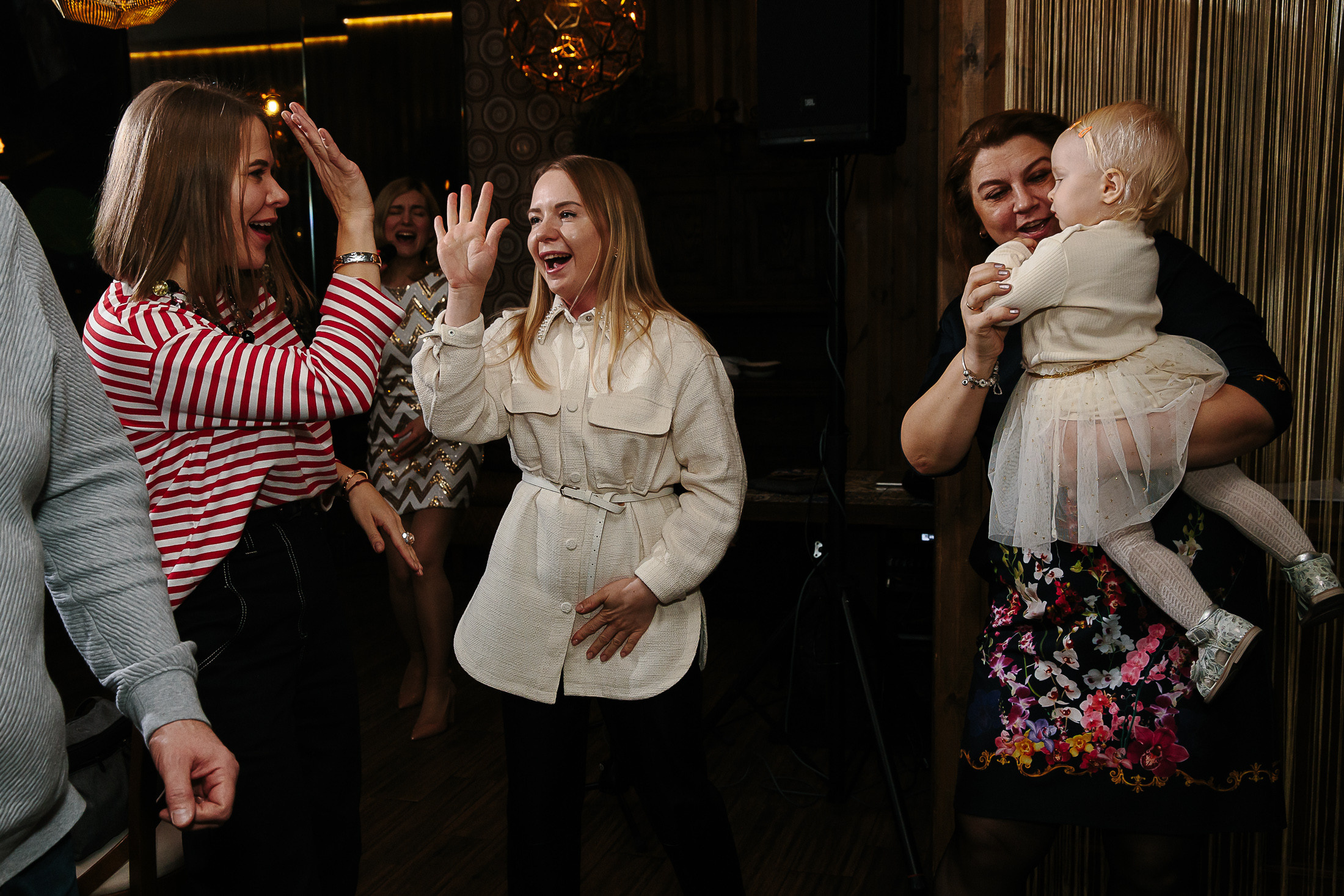 Фотограф на юбилей, день рождения СПб. Репортажная фотосъемка праздников и мероприятий в Санкт-Петербурге