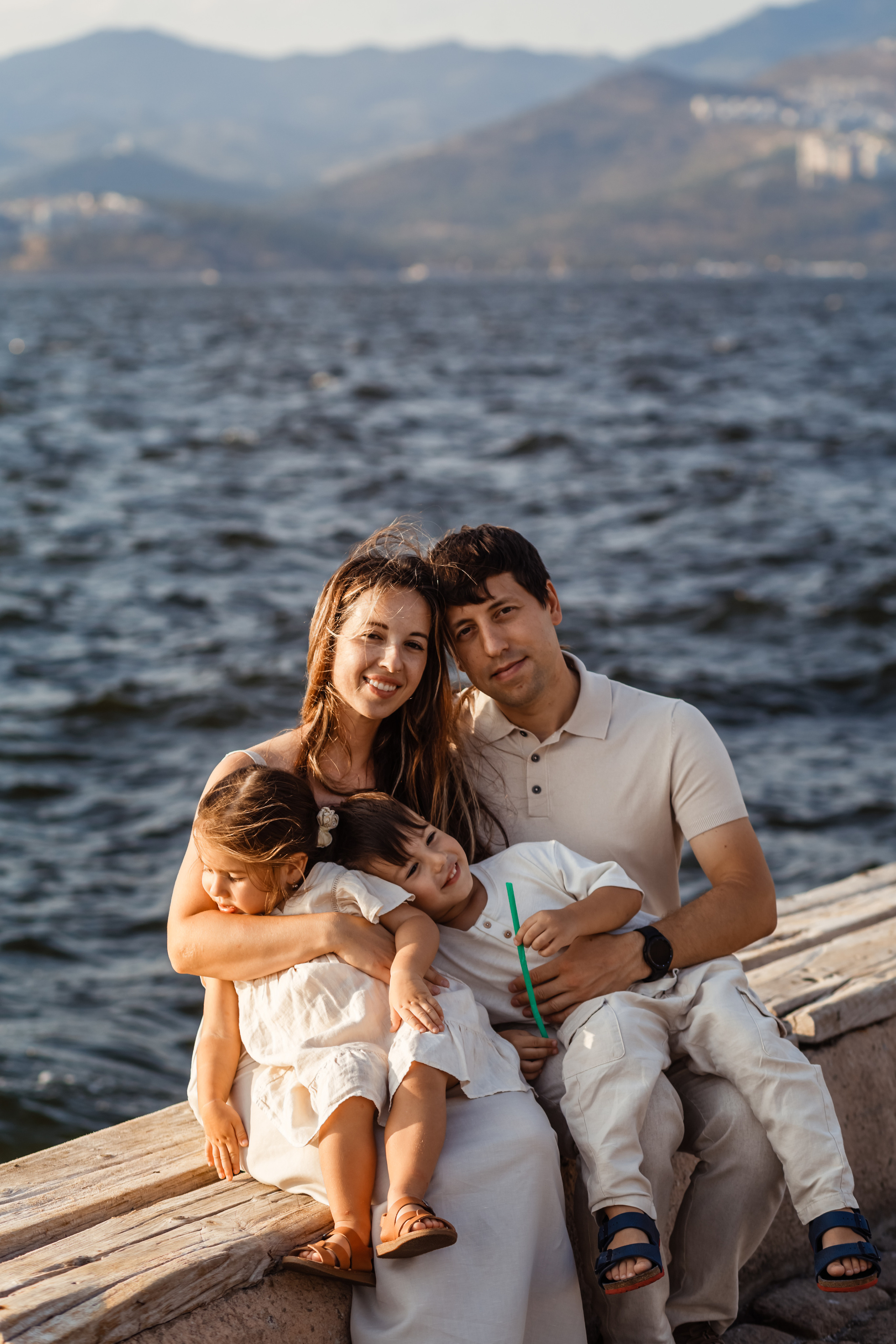 Family walk in Izmir. Professional family and children’s photographer in Izmir Irina Eron