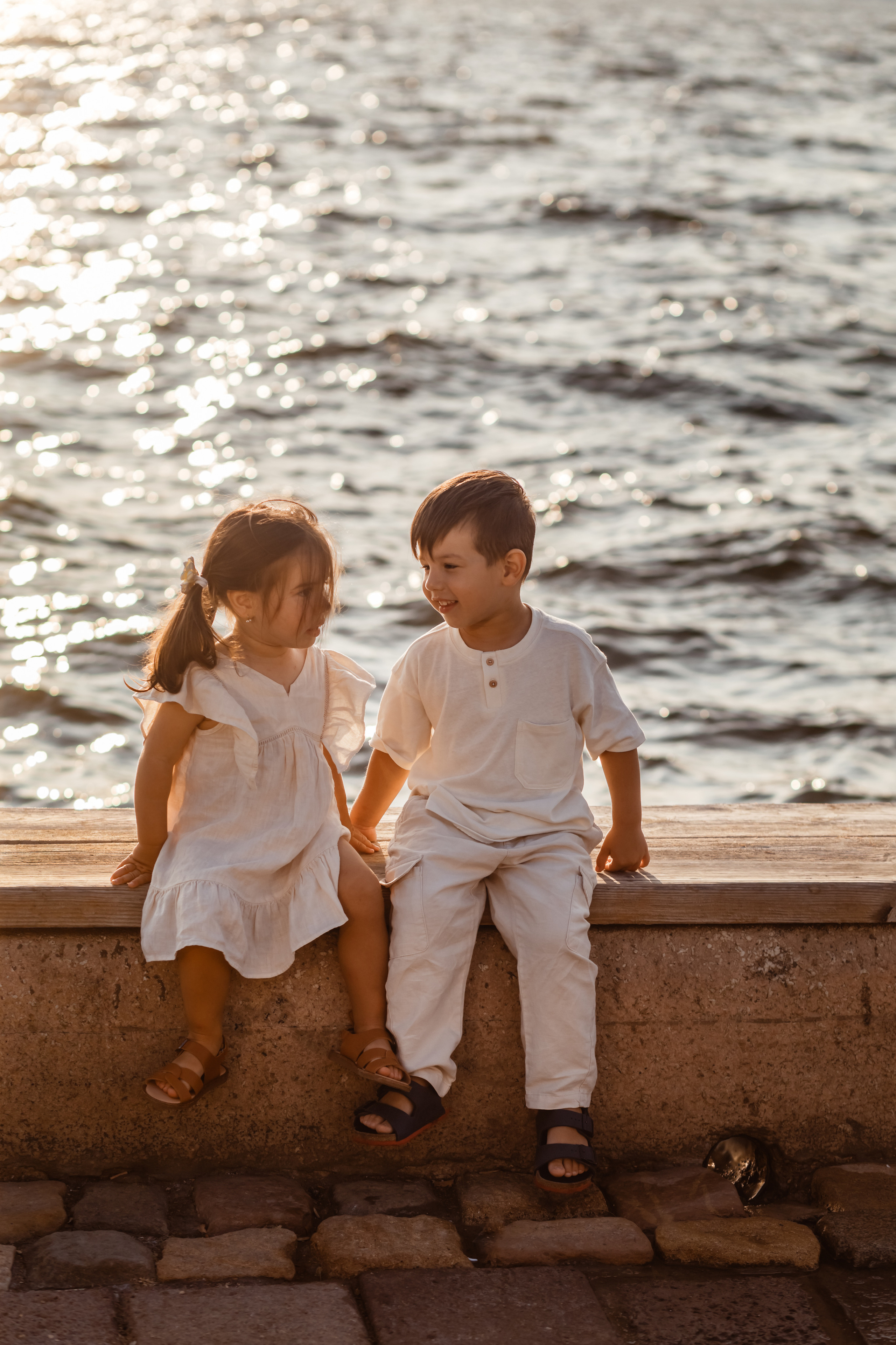 Family walk in Izmir. Professional family and children’s photographer in Izmir Irina Eron
