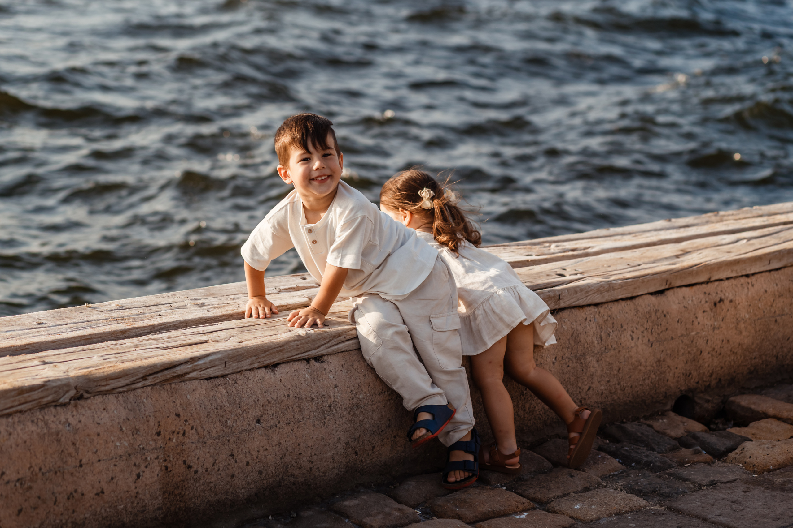 Family walk in Izmir. Professional family and children’s photographer in Izmir Irina Eron