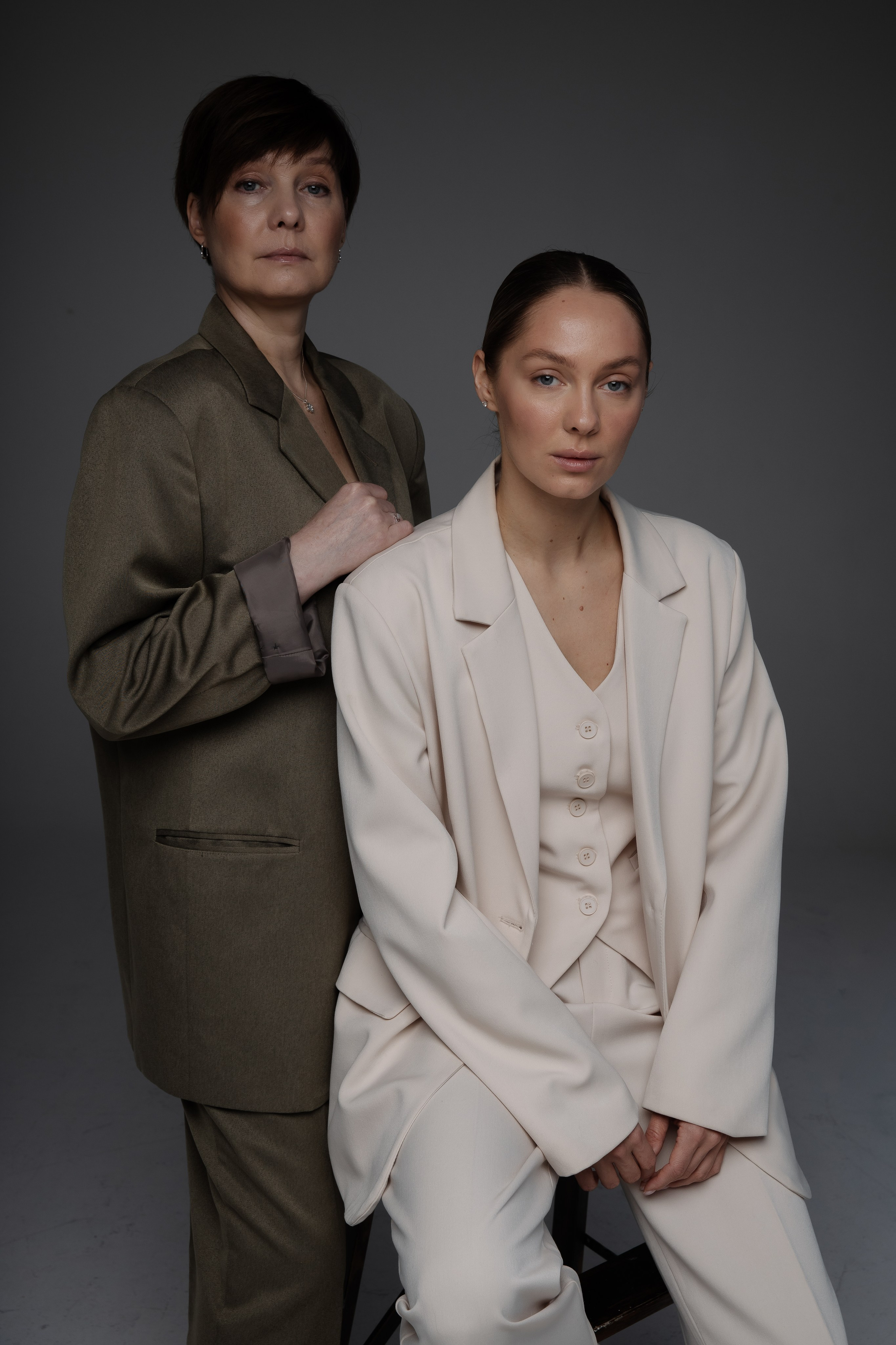 Мама и дочь, минимализм. СВАДЕБНЫЙ ФОТОГРАФ ЧЕЛЯБИНСК