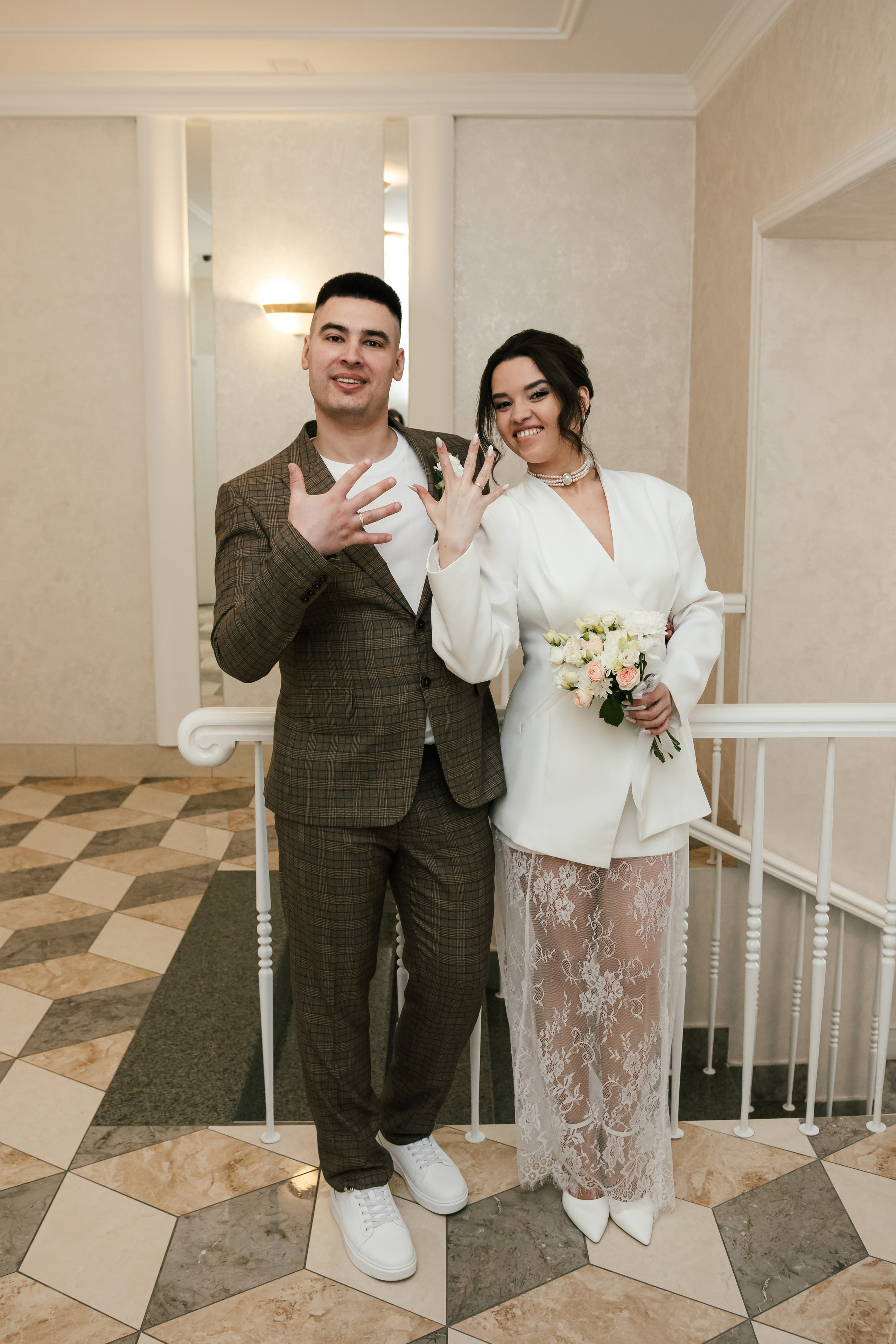 Айсылу и Влад ЗАГС Центральный и фотостудия FREEDOM. Фотограф Новосибирск