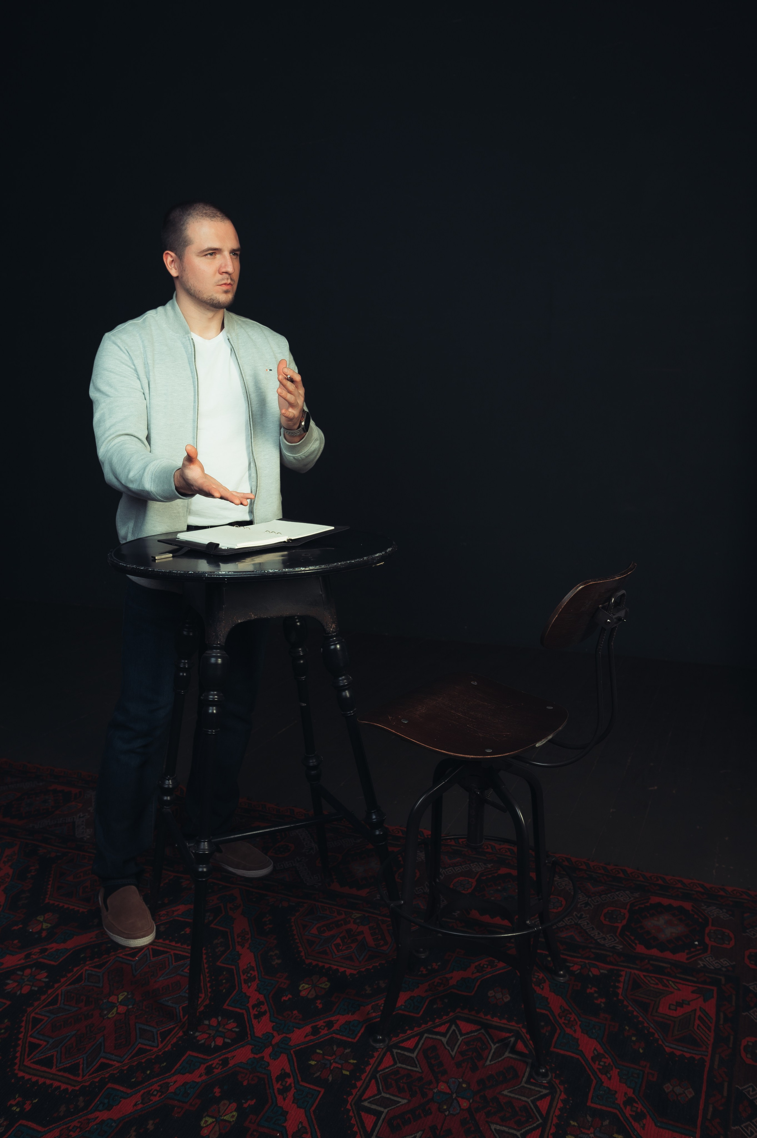 Никита Пустовалов — портретная съёмка. Иван Кубик — фотограф и видеограф