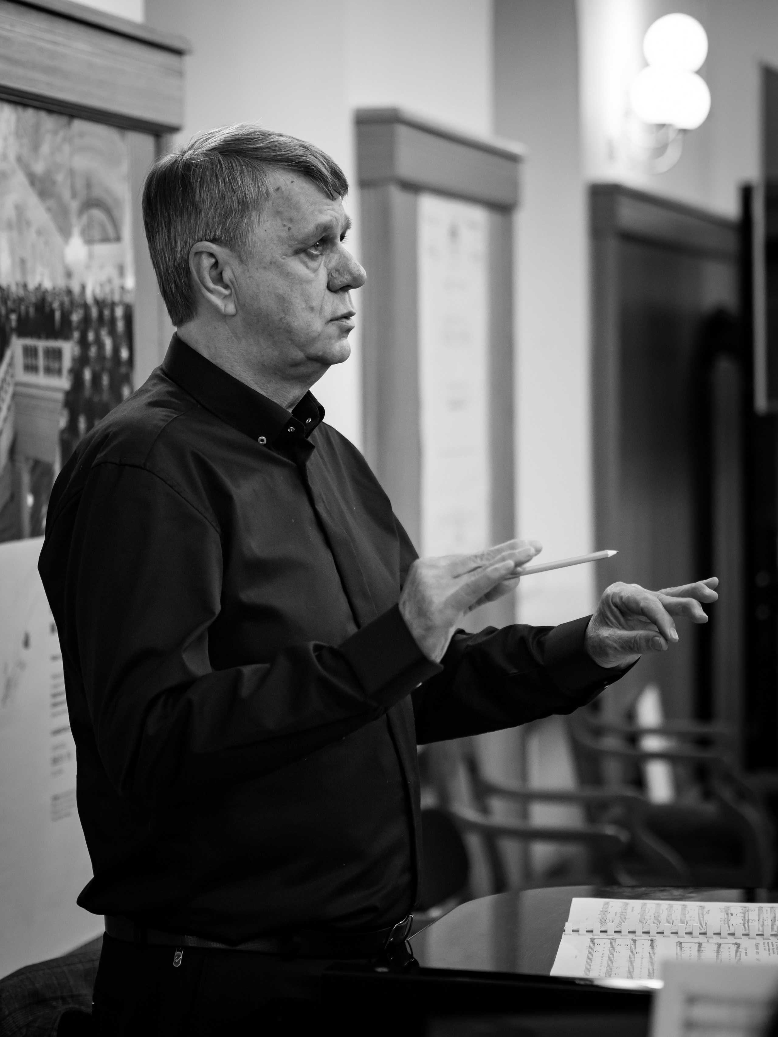 Дирижер Валерий Борисов. Oles Paritskiy