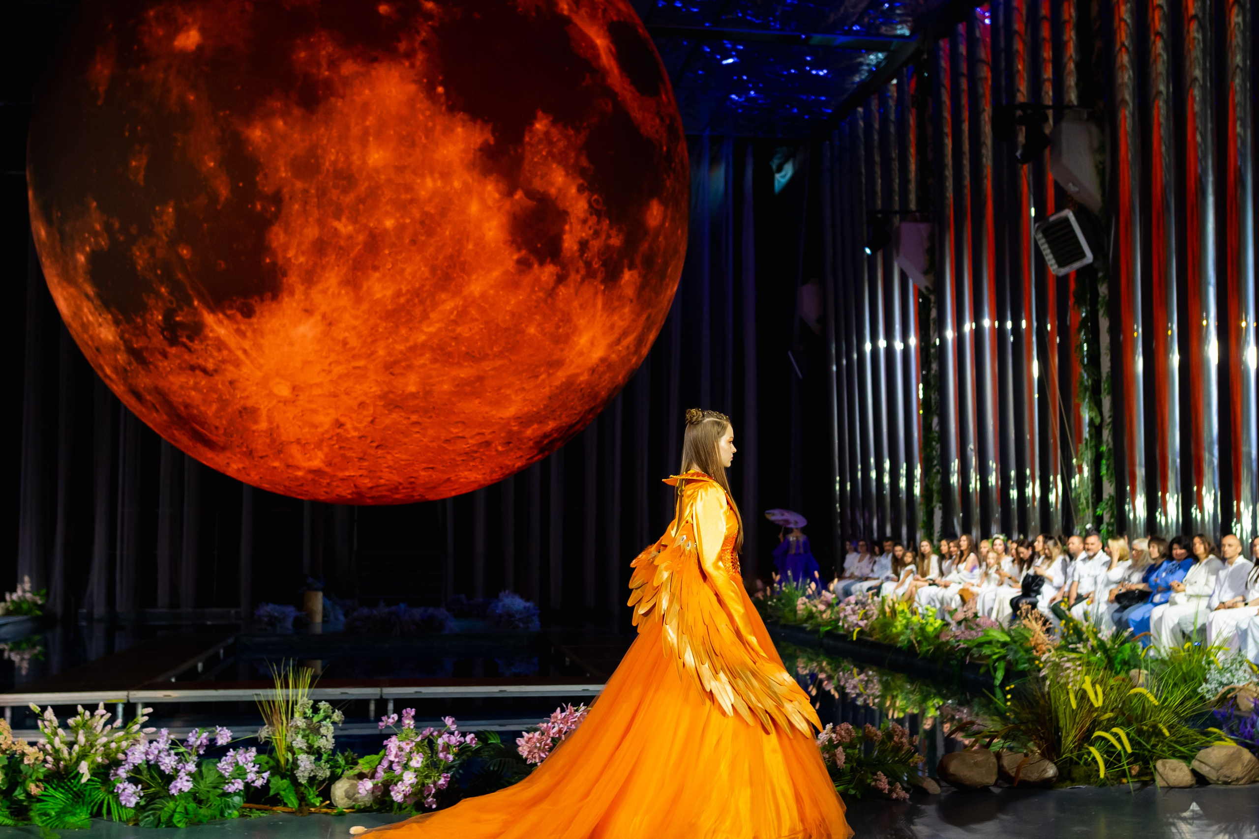 Top Fashion Trends Show 2026 в МинскеМодный показ дизайнерской коллекции на Top Fashion Trends Show 2026Модель на подиуме Top Fashion Trends Show в МинскеПоказ авторской одежды белорусских дизайнеровFashion show в Минске с участием профессиональных моделейДизайнерская коллекция сезона весна-лето 2026Участники модного мероприятия Top Fashion Trends ShowФинальный выход моделей на показе мод в МинскеСовременные тренды моды на Top Fashion Trends ShowБелорусские дизайнеры представляют новые коллекции одеждыПрофессиональная fashion-фотография на модном показеПодиумный показ дизайнерской одежды в БеларусиГости и участники Top Fashion Trends Show 2026Закулисье модного показа Top Fashion Trends ShowМодель демонстрирует дизайнерское платье на подиумеКоллекция современной одежды от белорусского брендаFashion мероприятие для дизайнеров и моделей в МинскеПрезентация новой коллекции одежды на TFT ShowМодный подиум и показы дизайнерских брендовТренды fashion-индустрии на Top Fashion Trends ShowФотографии с модного показа в МинскеДефиле моделей на Top Fashion Trends ShowПоказ одежды белорусских дизайнеров 2026Fashion event в Беларуси для профессионалов индустрииСтильные образы и дизайнерская одежда на подиумеМодельное дефиле на Top Fashion Trends Show 2026Модное событие в Минске с участием дизайнеров и стилистовПрофессиональные модели на fashion-показеТоповые модные тренды сезона весна-лето 2026Мероприятие Top Fashion Trends Show Беларусь