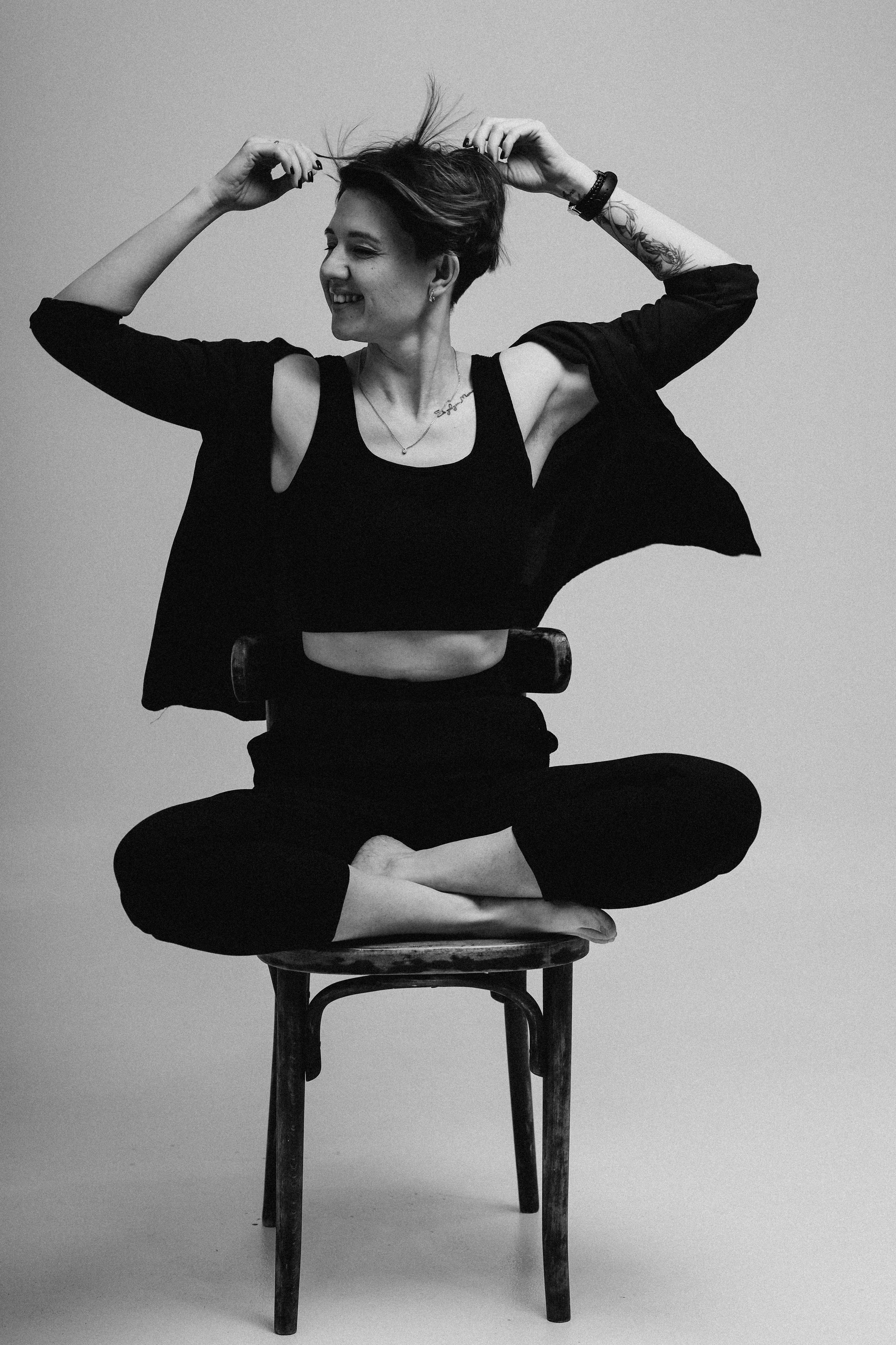 ЧБ. Фотограф в Жезказгане. Графический дизайнер