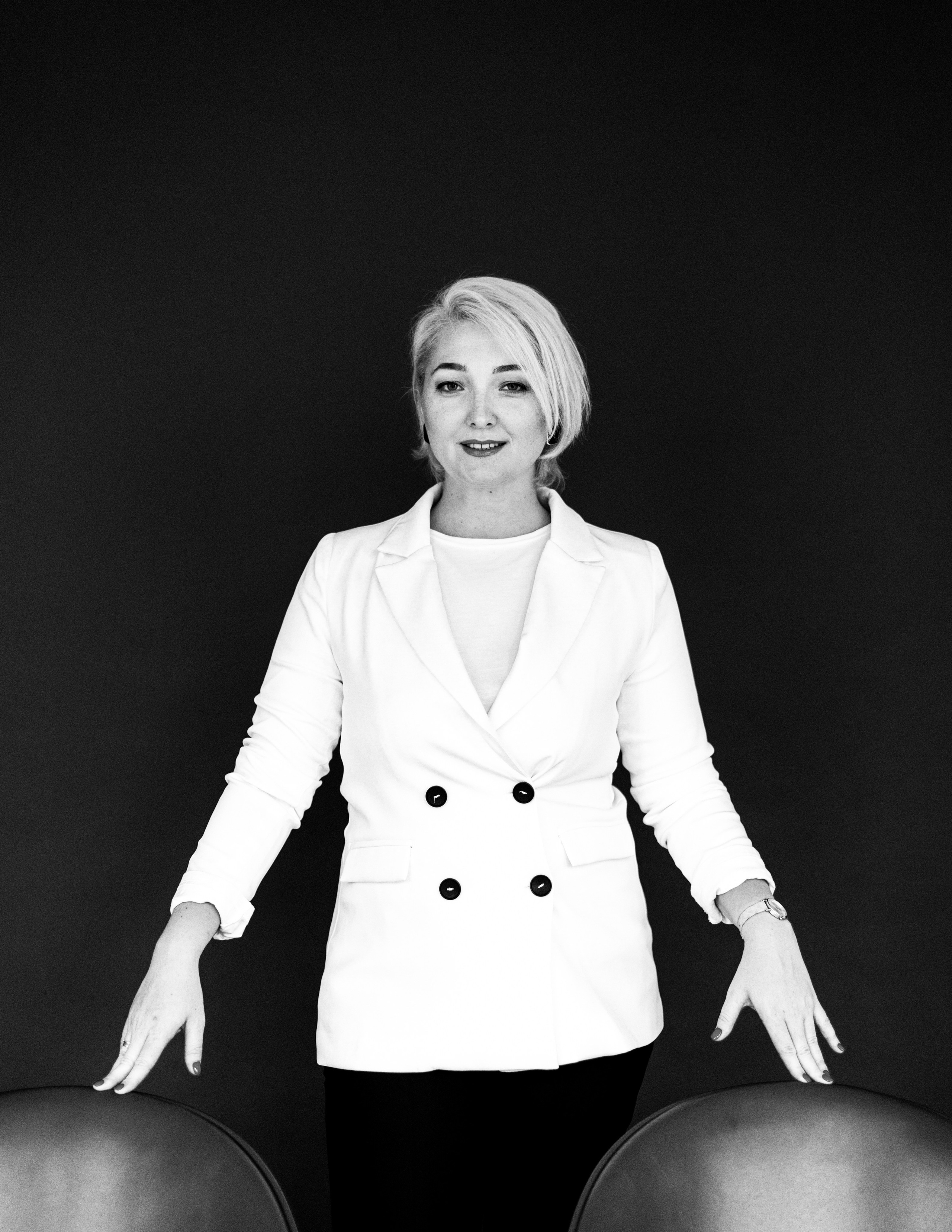 Тренер по эмоциональному интеллекту. Женский и контент фотограф в Москве