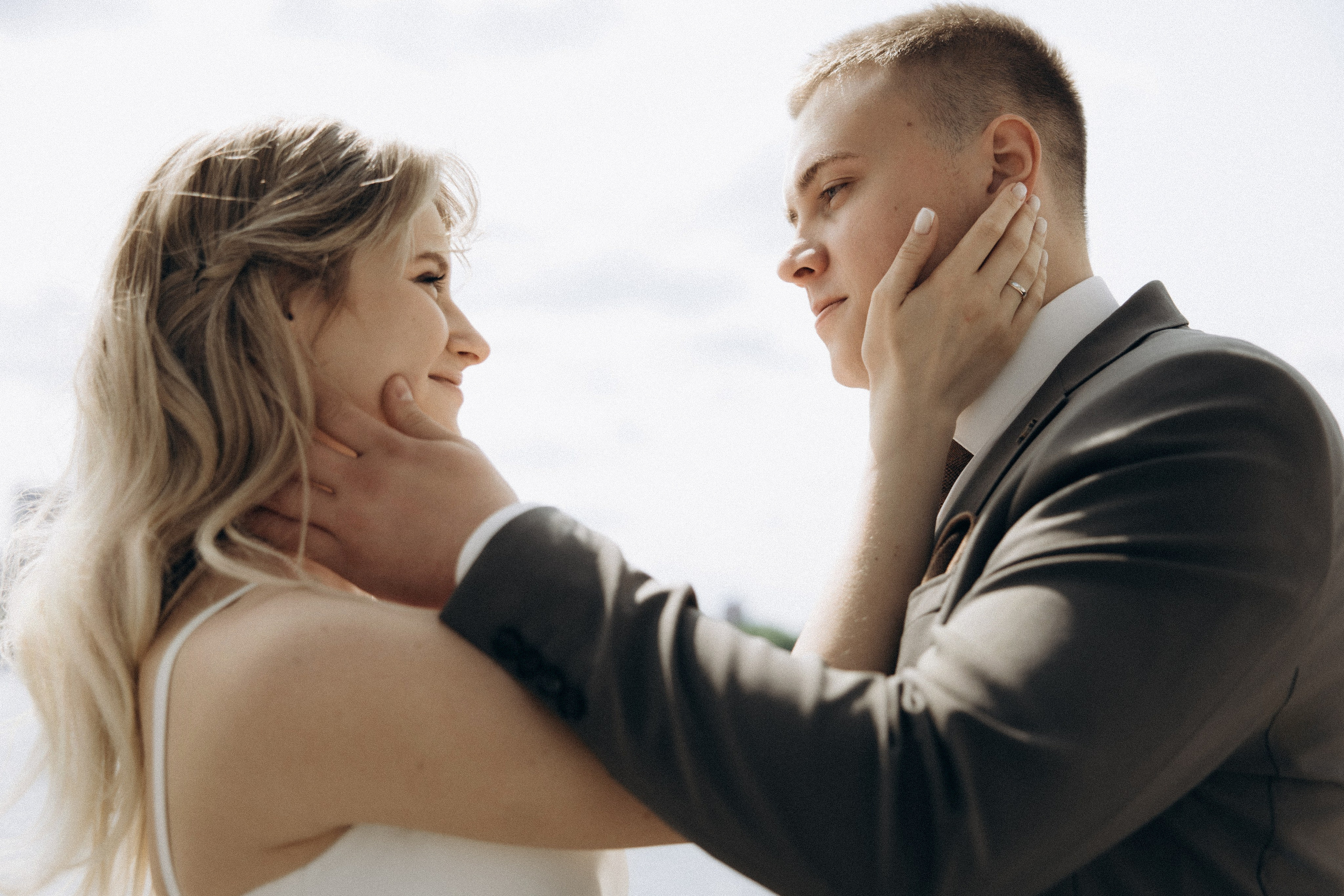 Свадебная фотосессия на Речном вокзале города Москвы