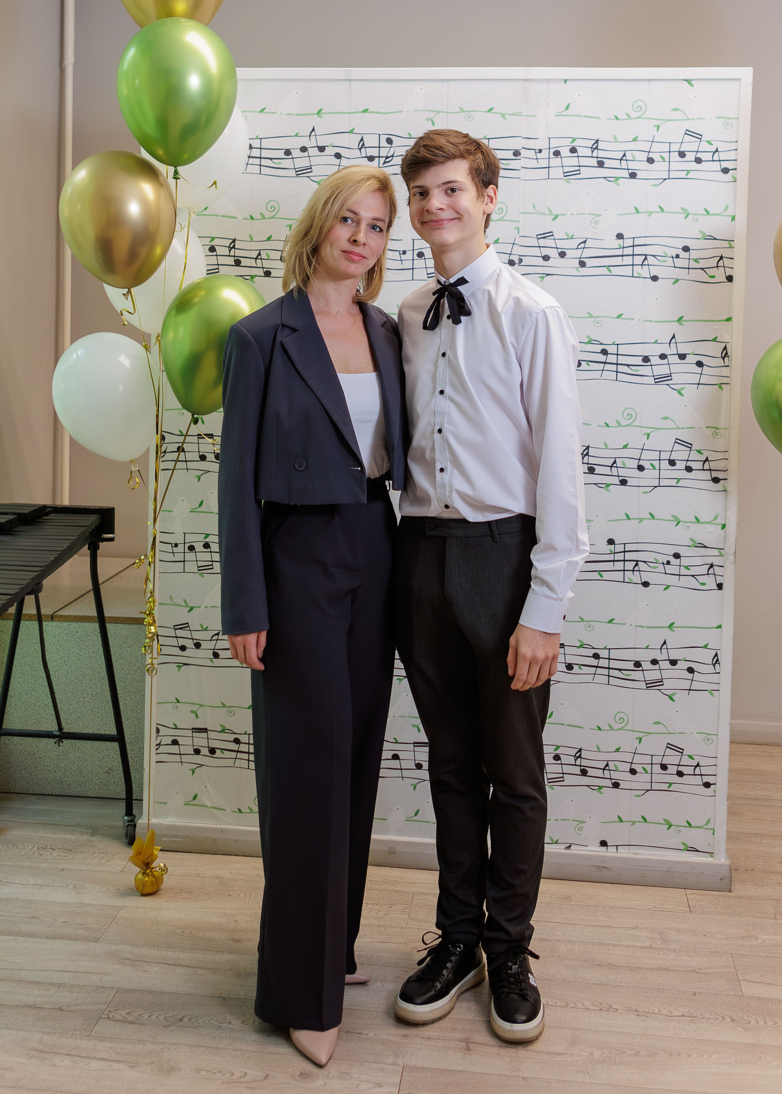 Вручение дипломов в Детской музыкальной школе имени Н. П. Будашкина. Выпускные альбомы и школьный фотограф в Подольске, Троицке, Щербинке, Москве и Московской области