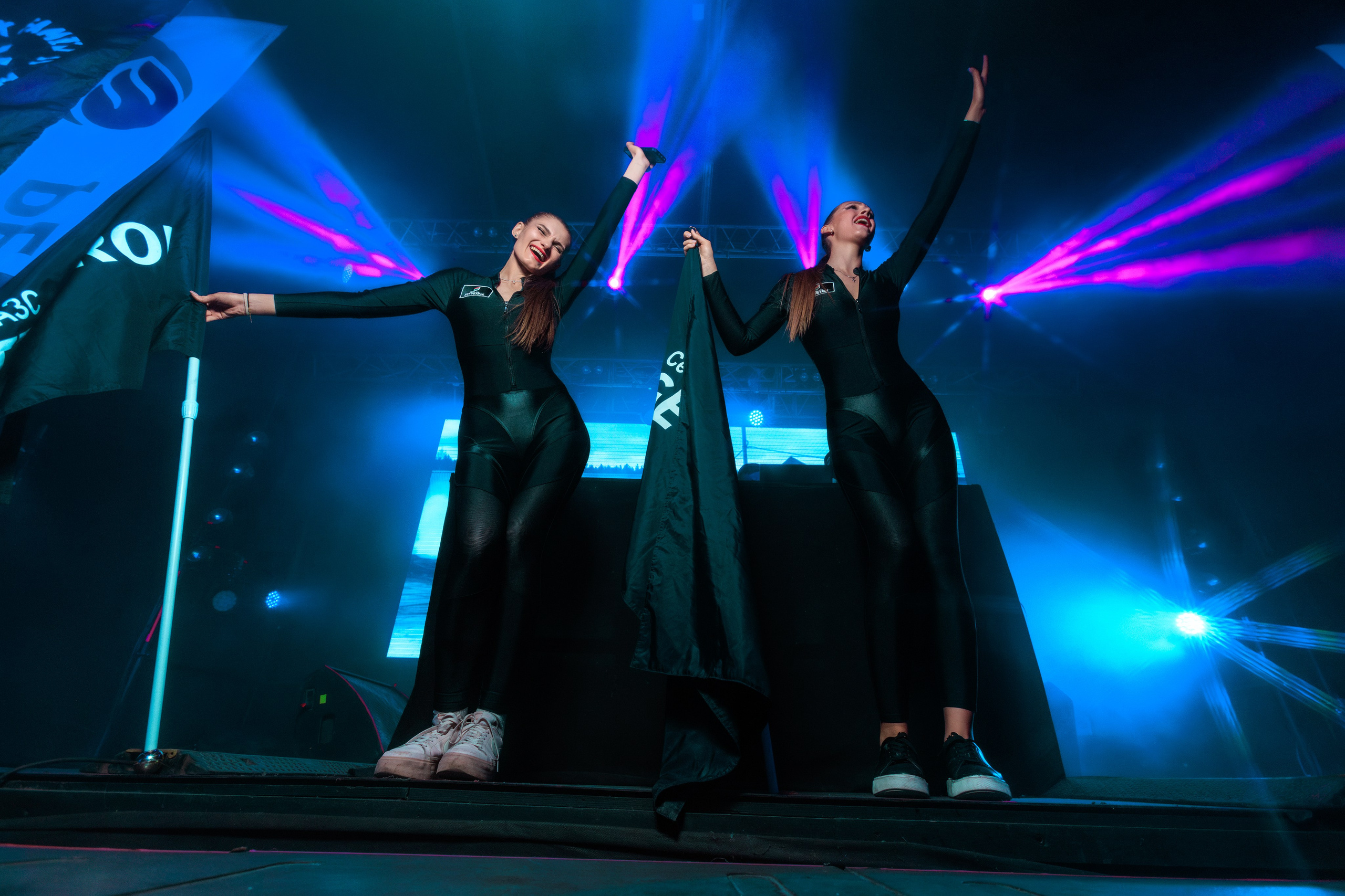 Tupik Family. Репортажный фотограф Екатеринбург | Яркий, качественный репортаж | Концерты, клубы, репортаж, праздники, корпоративы