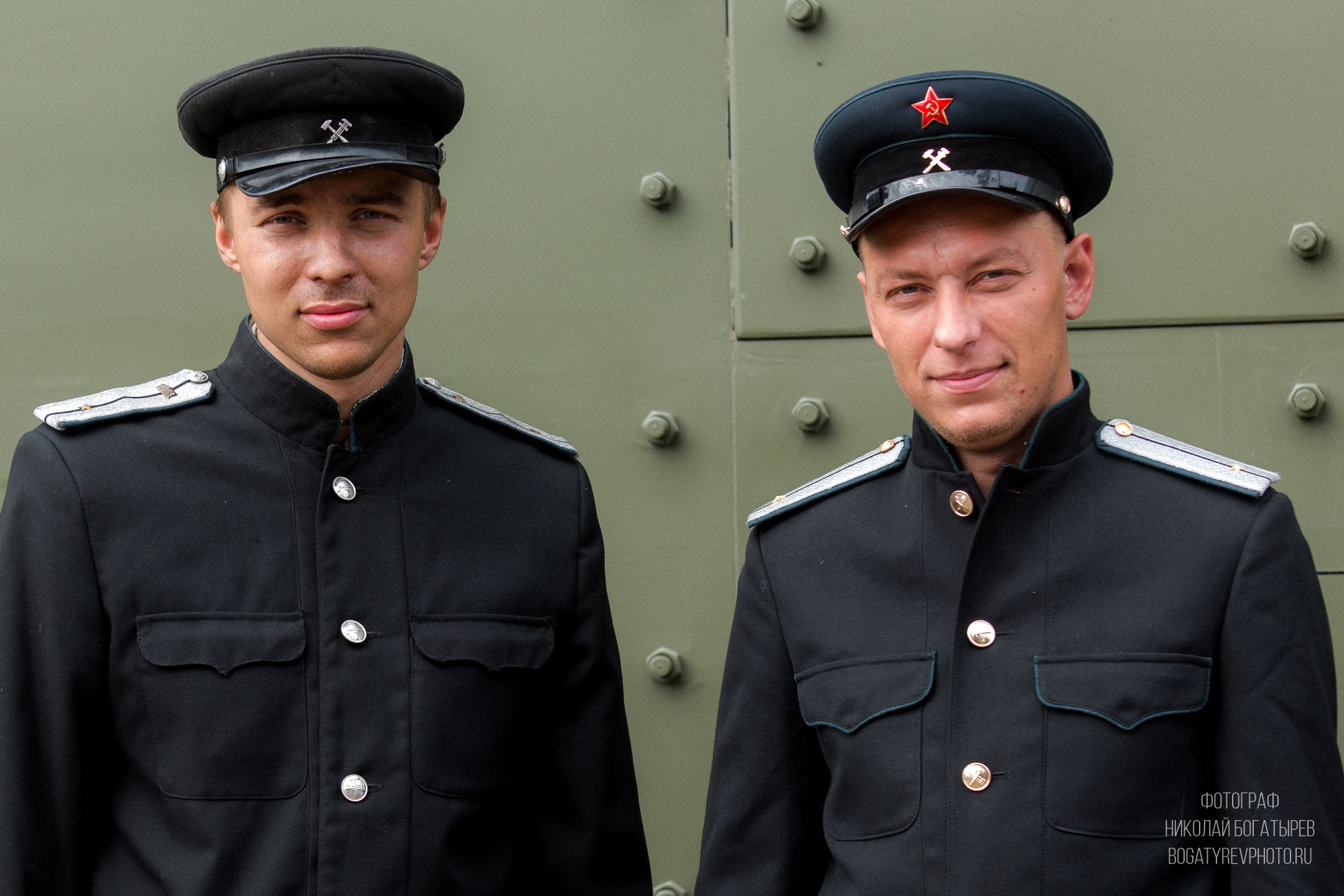 Водители бронепоезда БП-43