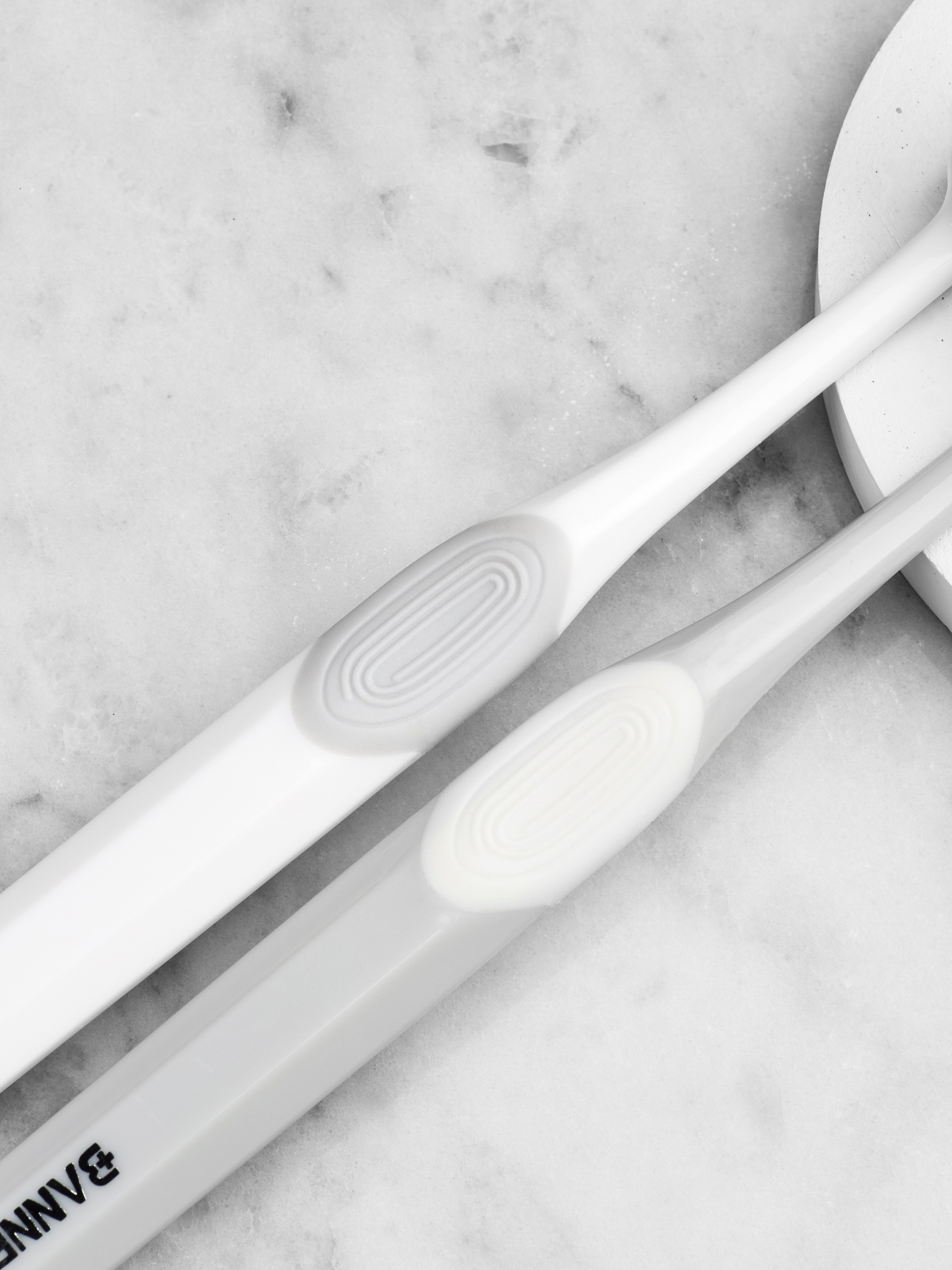 Инструменты для ухода. Предметная фотосъемка в Алматы. Предметный фотограф для маркетплейстов Артур Ахмадиев