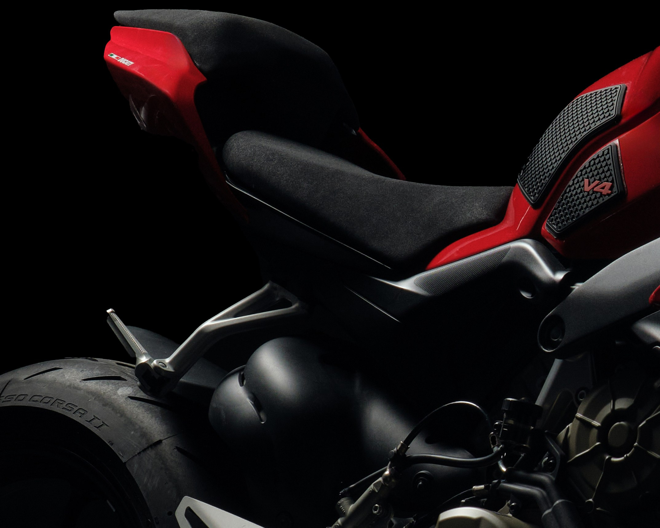 Фотосъемка для мотоблогера Сергея Кузнецова. Профессиональный фотограф в Москве — Максим Дьяконов