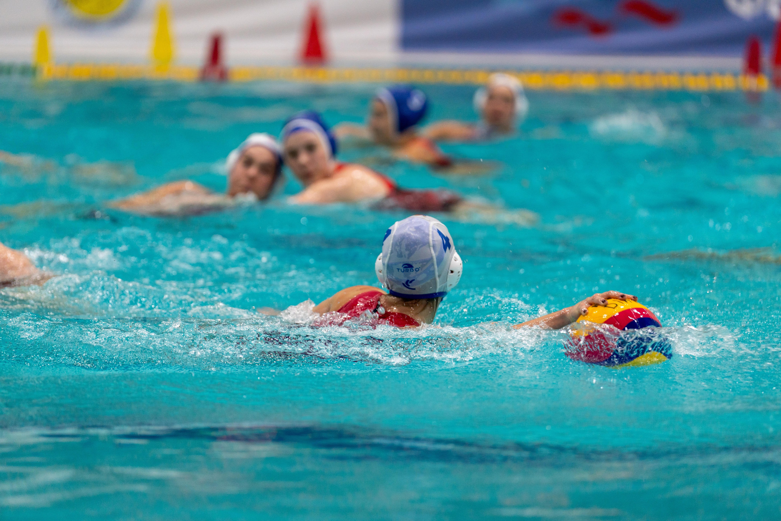 Репортажная съёмка женского матча водного поло Диана — Спартак-Волгоград от спортивного фотографа из Санкт-Петербурга