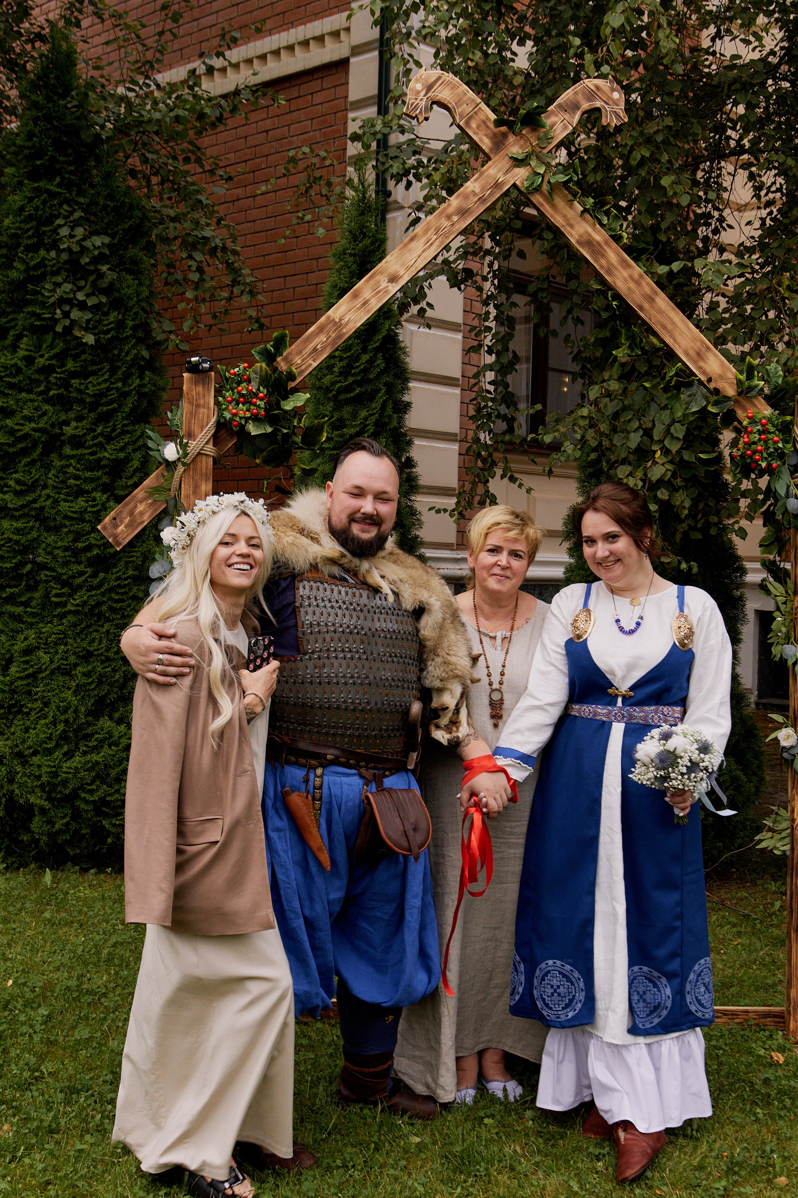 Юлия и Антон. Выездная роспись в стиле викингов. Фотограф лавстори Москва/МО Приятелева Ангелина