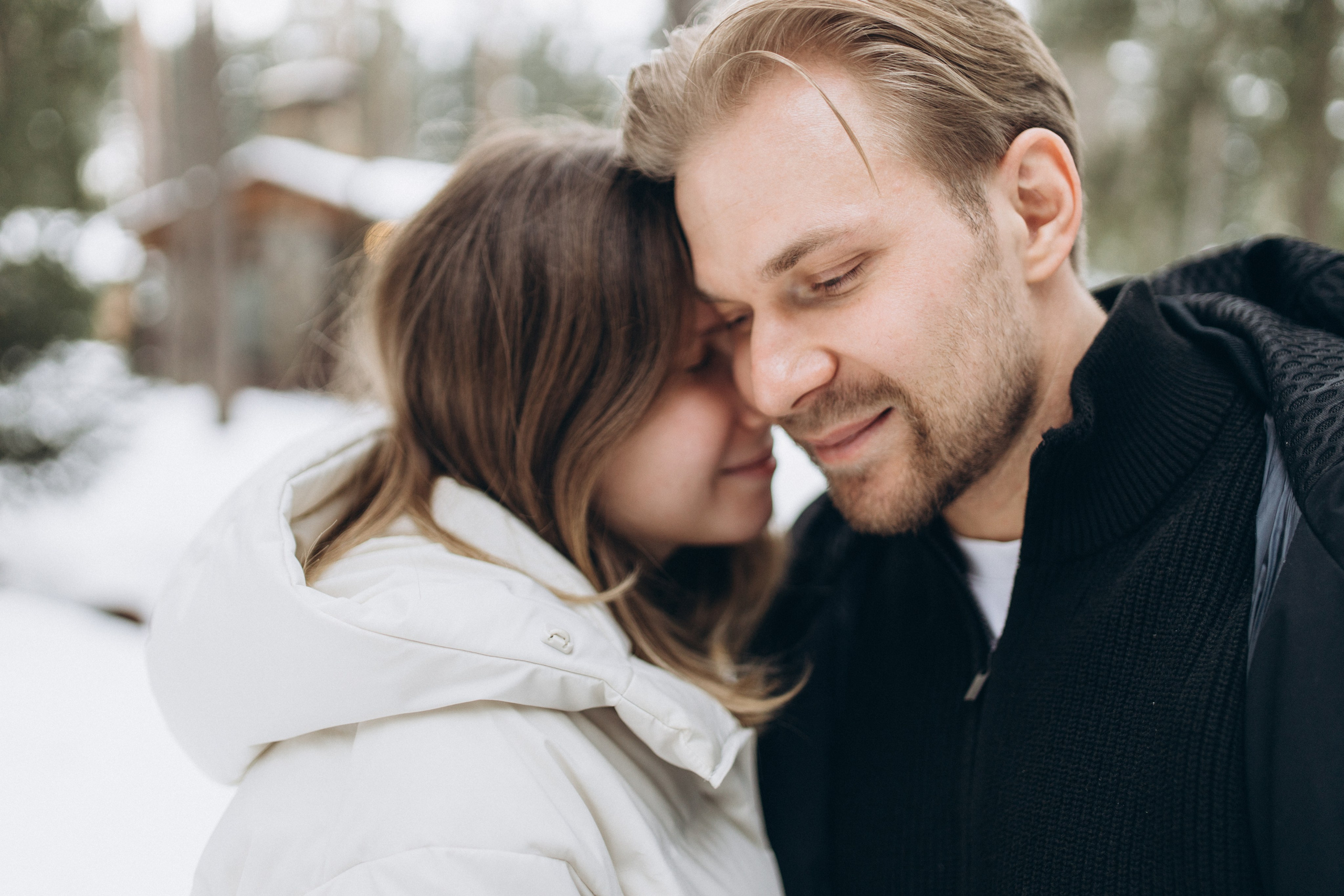 Коттедж и лес. Фотосервис курорта «Охта Парк­­­»