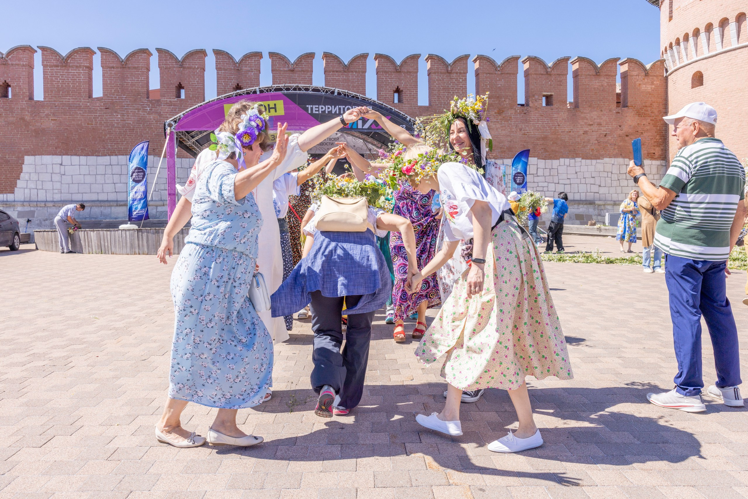 Фестиваль «Ромашковый хоровод». Северная ходьба. Фотограф в Туле Крупский АнДРей. Фотостудия «КАДР71» в Туле