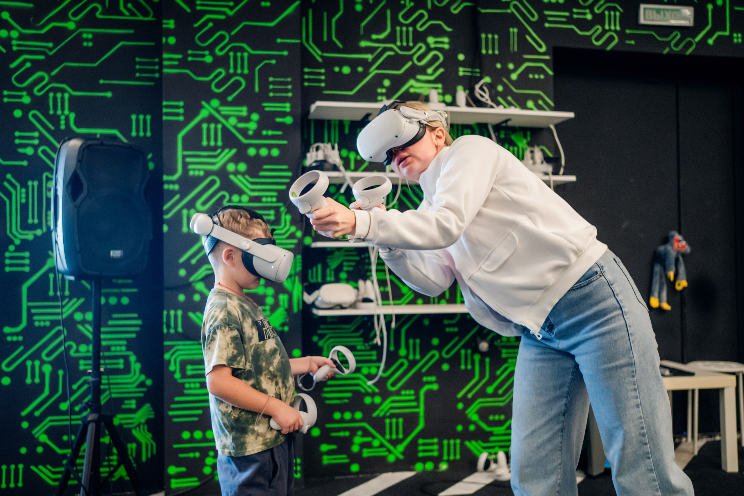 VR (September-October 2024). Felixtones