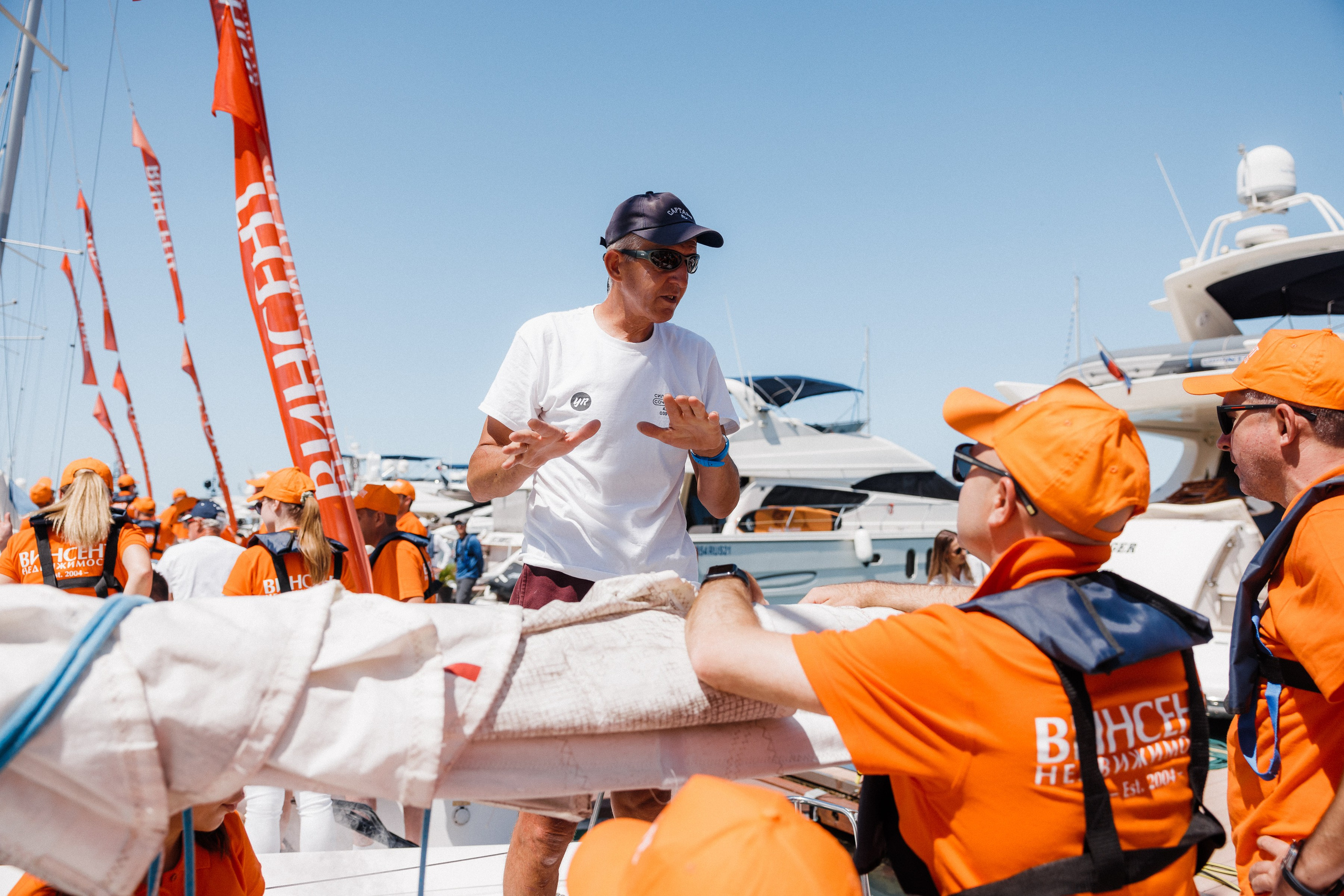 Корпоратив компании Винсент. Парусная регат. (Россия. Сочи 2022). Фотограф в Сочи, Репортажный фотограф Виктор Кочков-Филатов