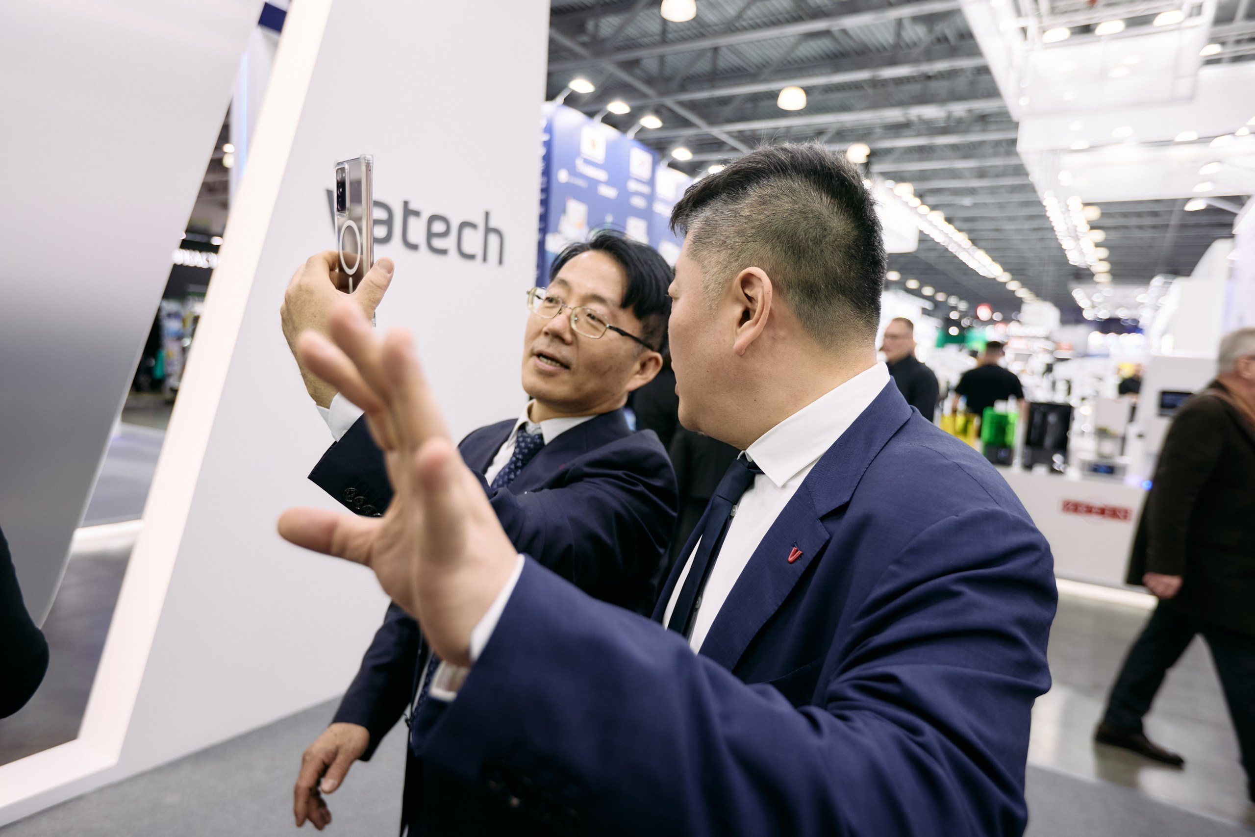 Дентал Салон 2026: Vatech. Свадебный и репортажный фотограф Дмитрий Кононенко