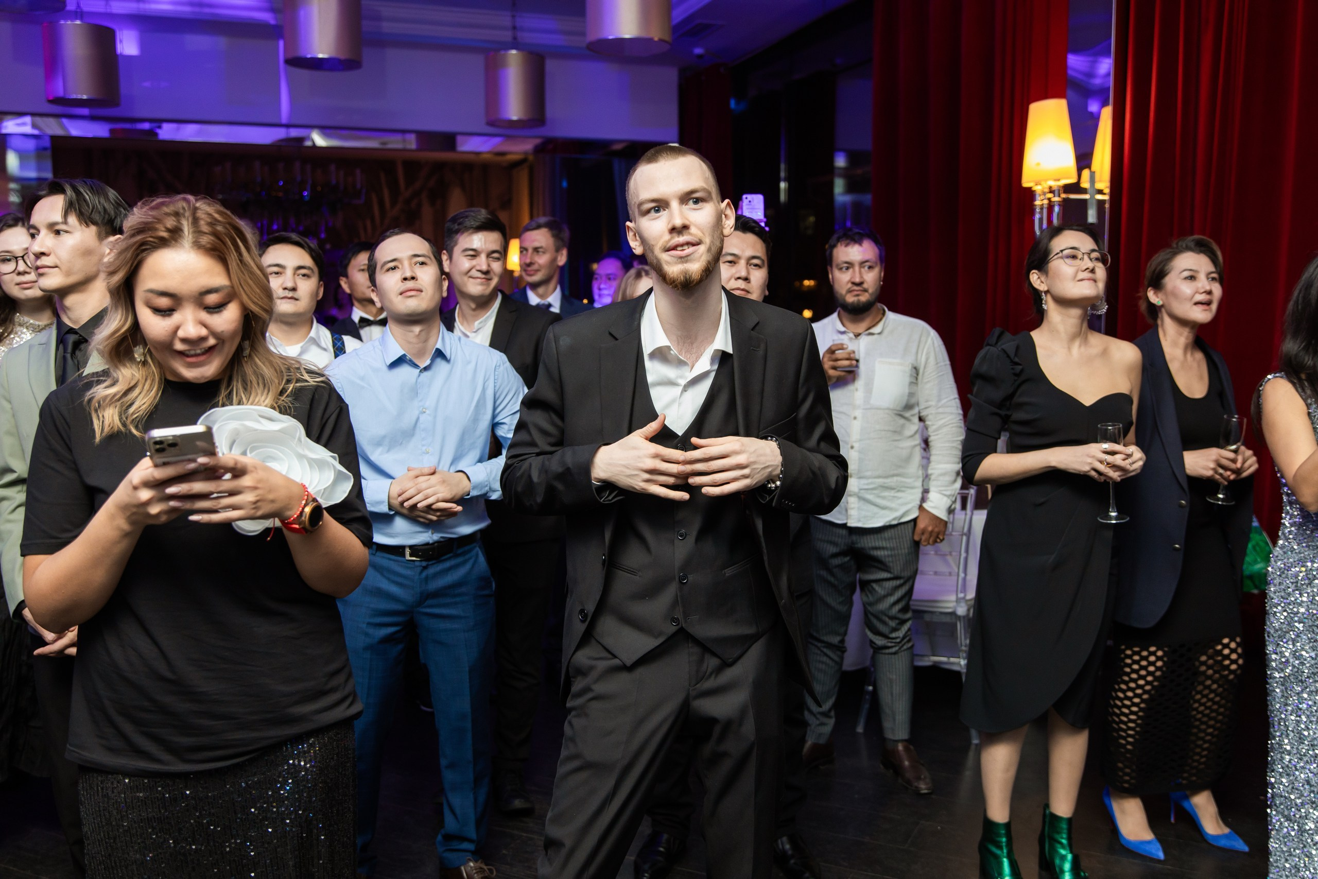 Корпоратив. Свадебный и студийный фотограф в Алматы Ильяс Кырбаев