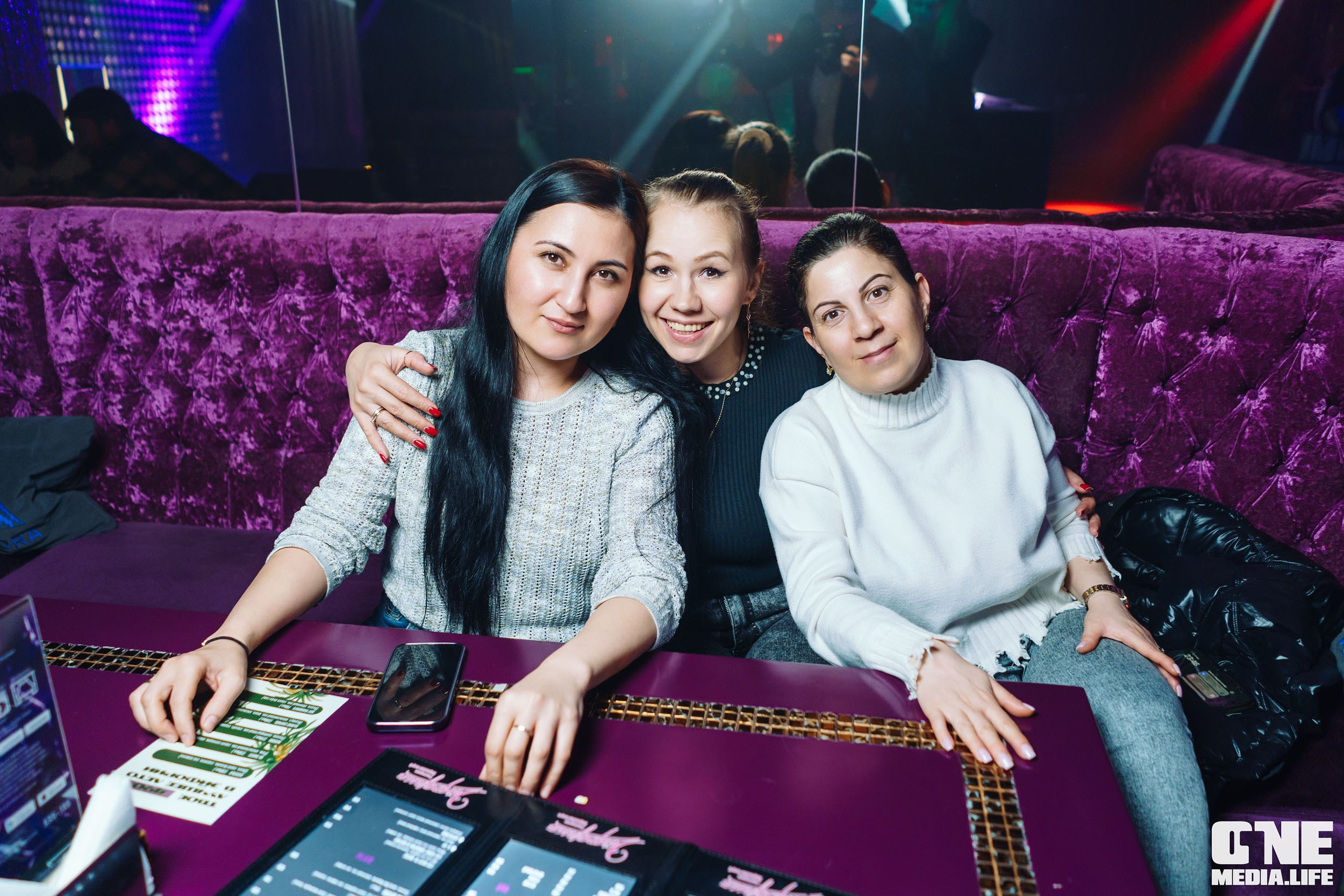 Фоторепортаж из караоке-клубе Эйфория. One Media Life: фоторепортажи, фотоотчеты с мероприятий и заведений