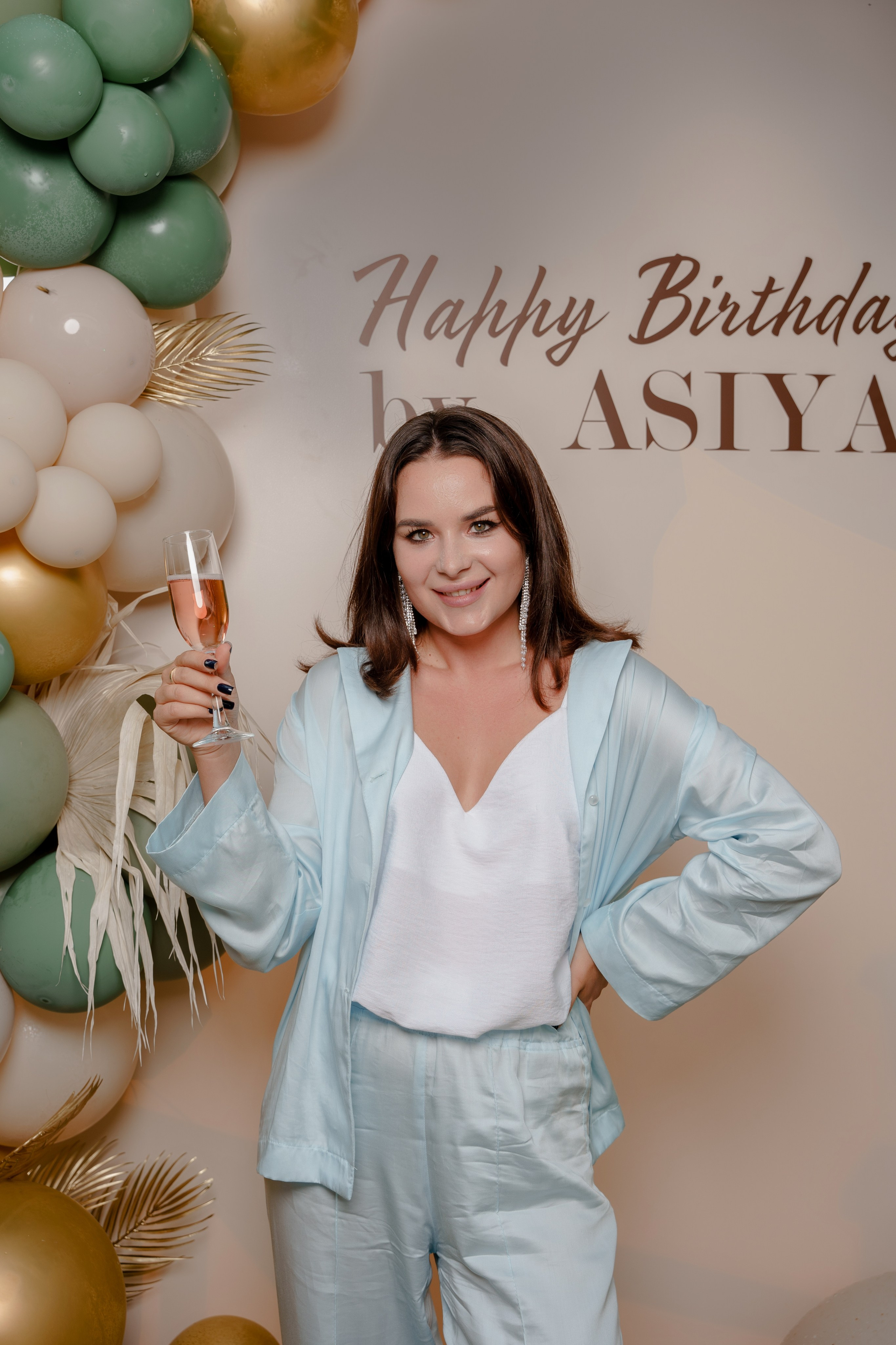 День рождения в шатре на водохранилище. Репортажный фотограф Москва Сергей Дружинин