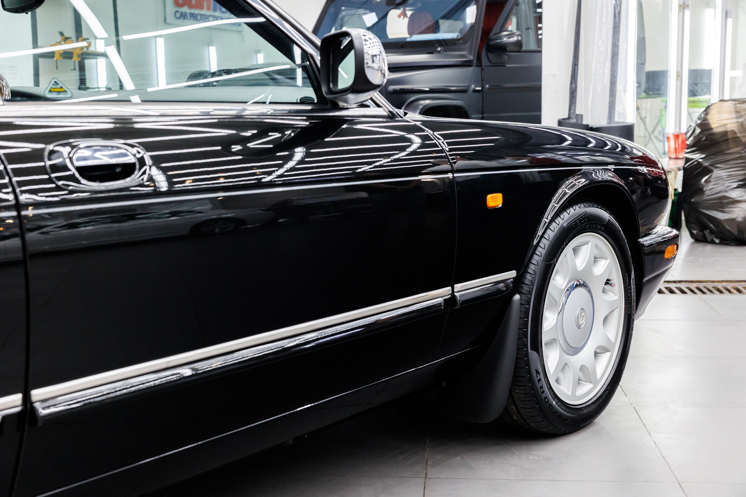 Автомобильная фотосъёмка Daimler Xj8. Фотограф Сергей Лукьянов @xapeton_photo Москва