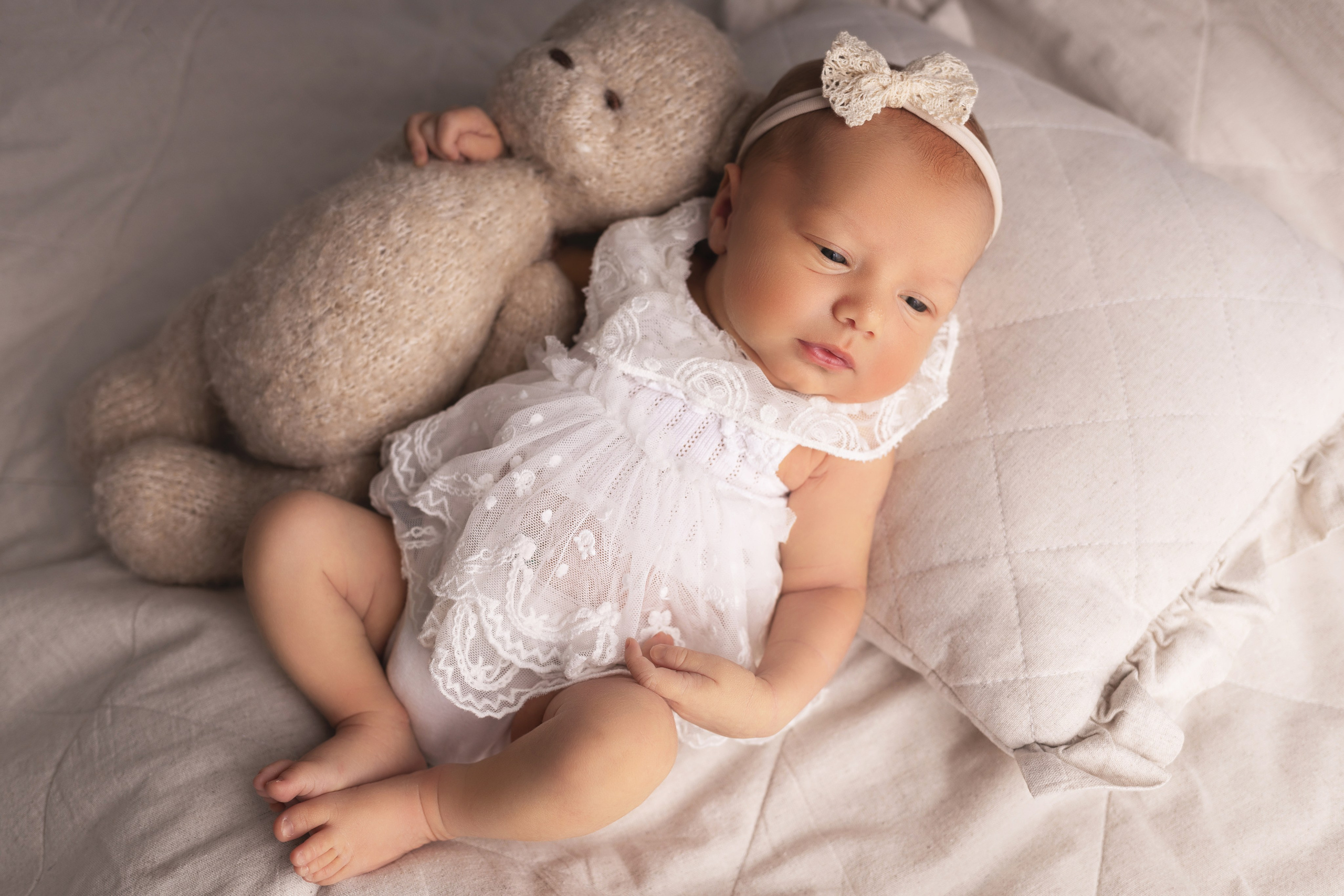 Newborn съемка в стиле Лайф. Фотограф новорожденных малышей в Омске и Омской области Эльвира Камаева