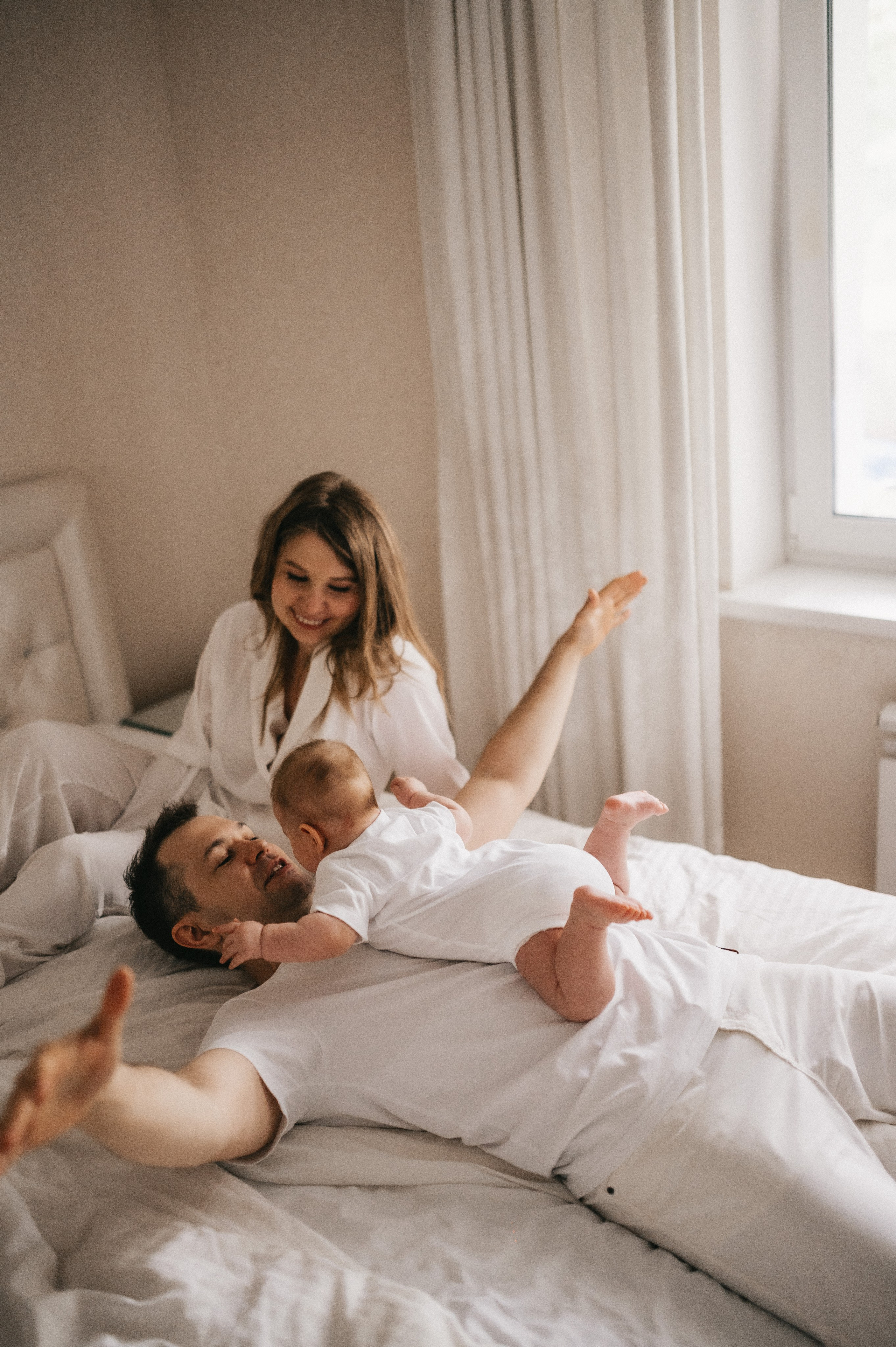 Сергей, Оксана и Алиса дома. Семейный и свадебный lifestyle-фотограф в Москве Мария Петрова