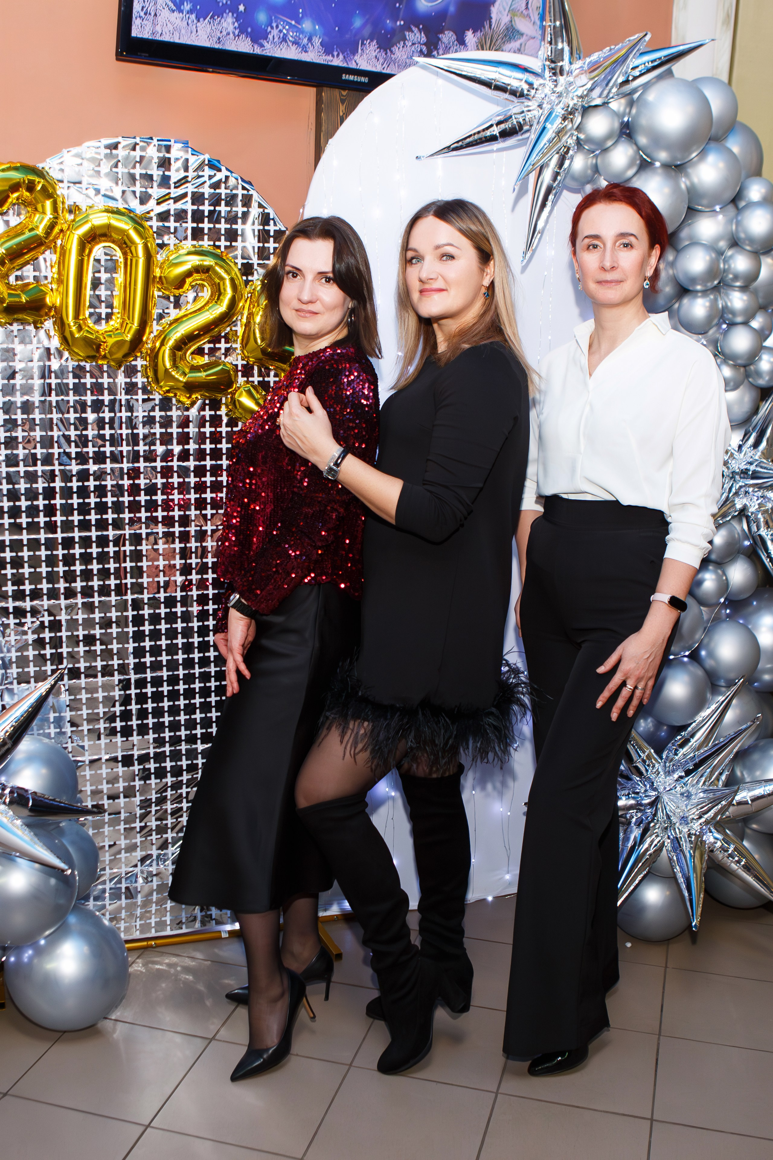 КОРПОРАТИВ 20.12.24 (кафе — АТМОСФЕРА). Профессиональный фотограф в Мценске и Орловской области