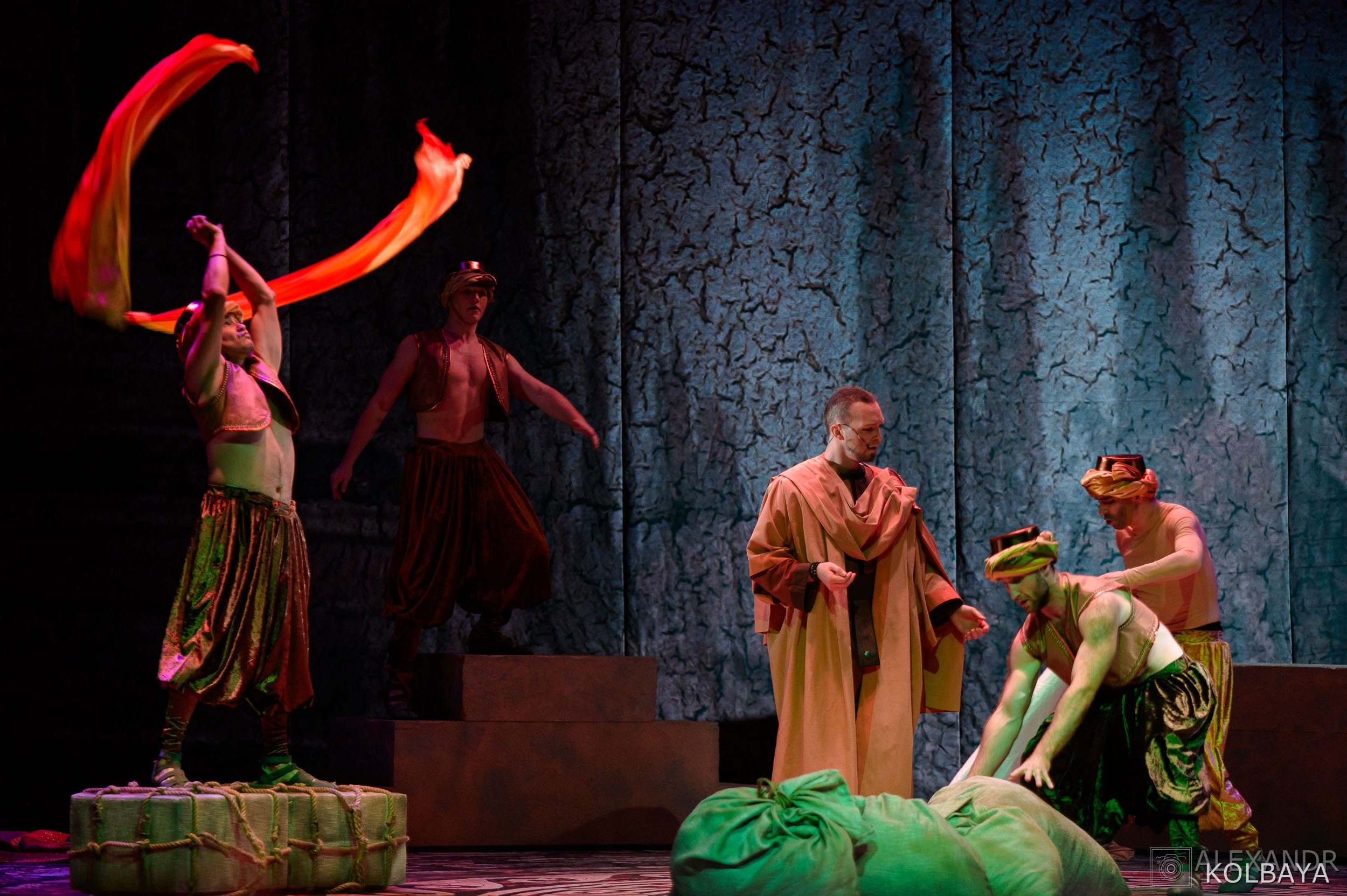 Фоторепортаж со спектакля Гладиатор в Театре Терезы Дуровой. Концертный и театральный репортажный фотограф в Москве Александр Колбая