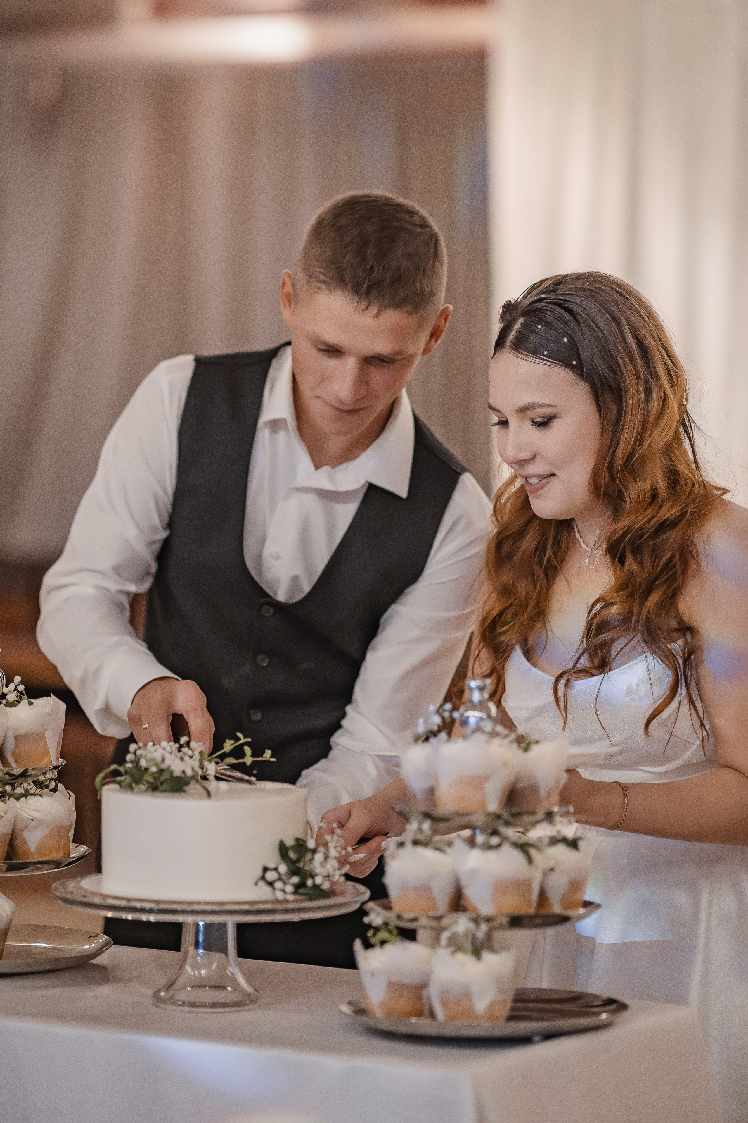 Антон Арина