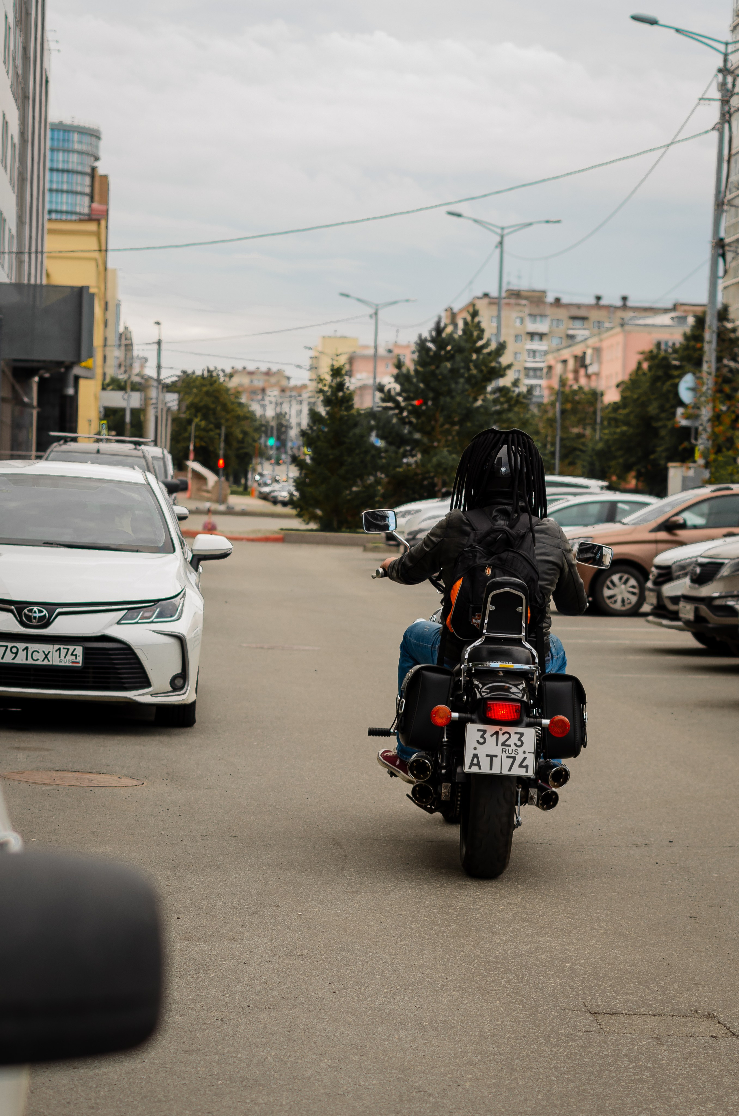 Мужской портрет: мотоцикл. Фотограф Марина Доглядная Челябинск фотосессии с лошадьми, мотоциклами