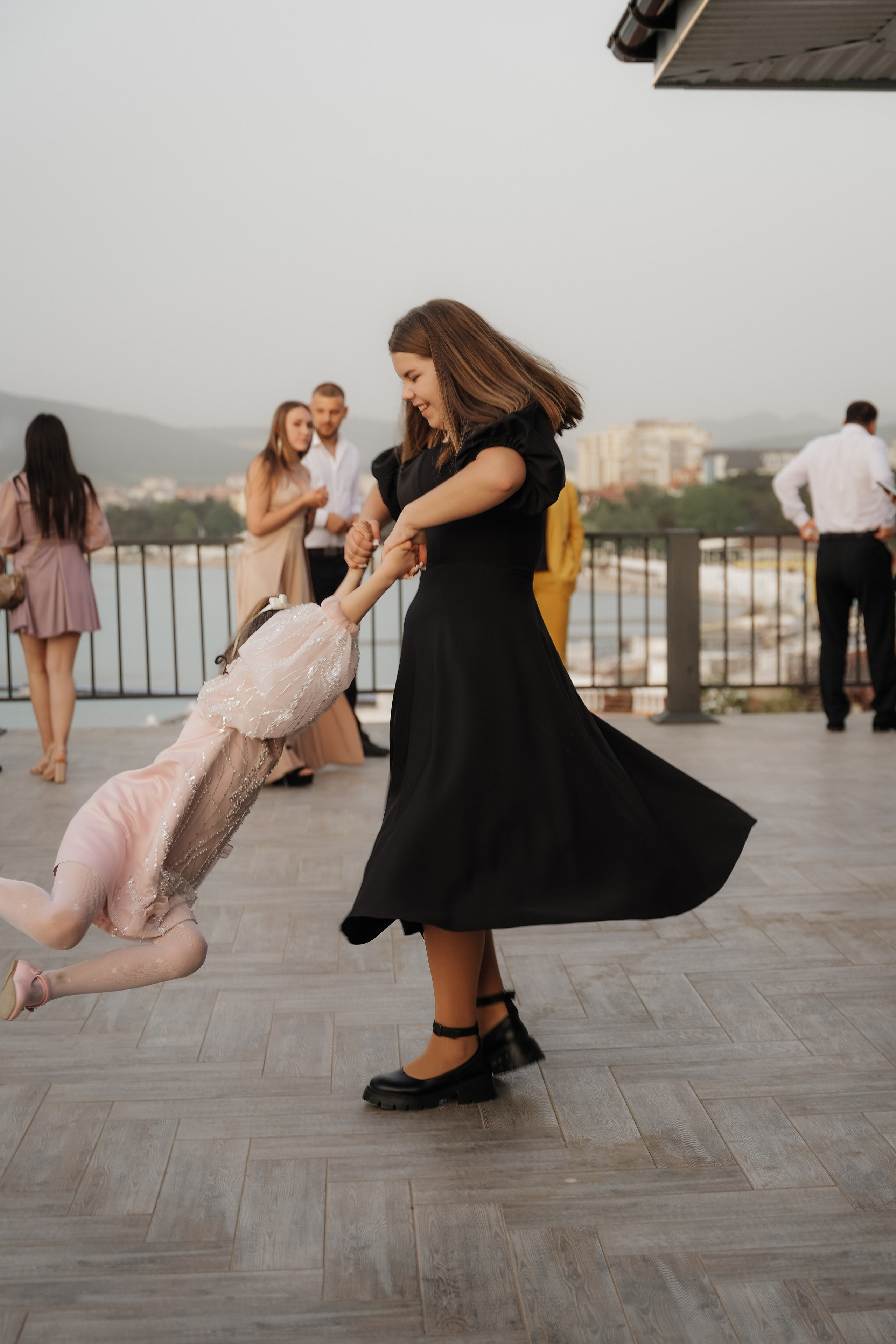 Astoria. VISUAL ARTIST · KRONGAUZ ANASTASIA