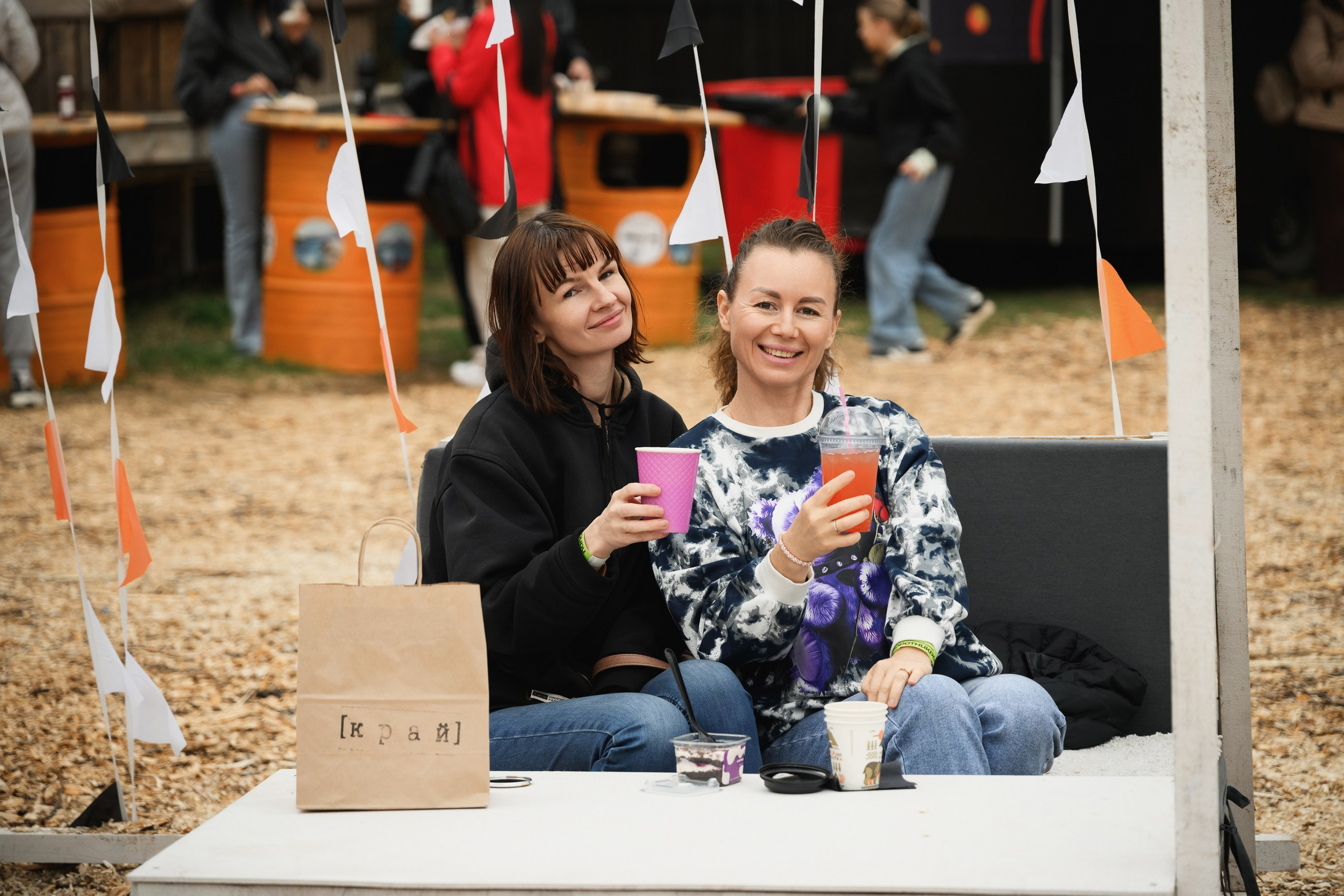 Яркие моменты фестиваля «ПапоротнИКРАб»: гости, концерты, локальная кухня и праздничная атмосфера Камчатки. 